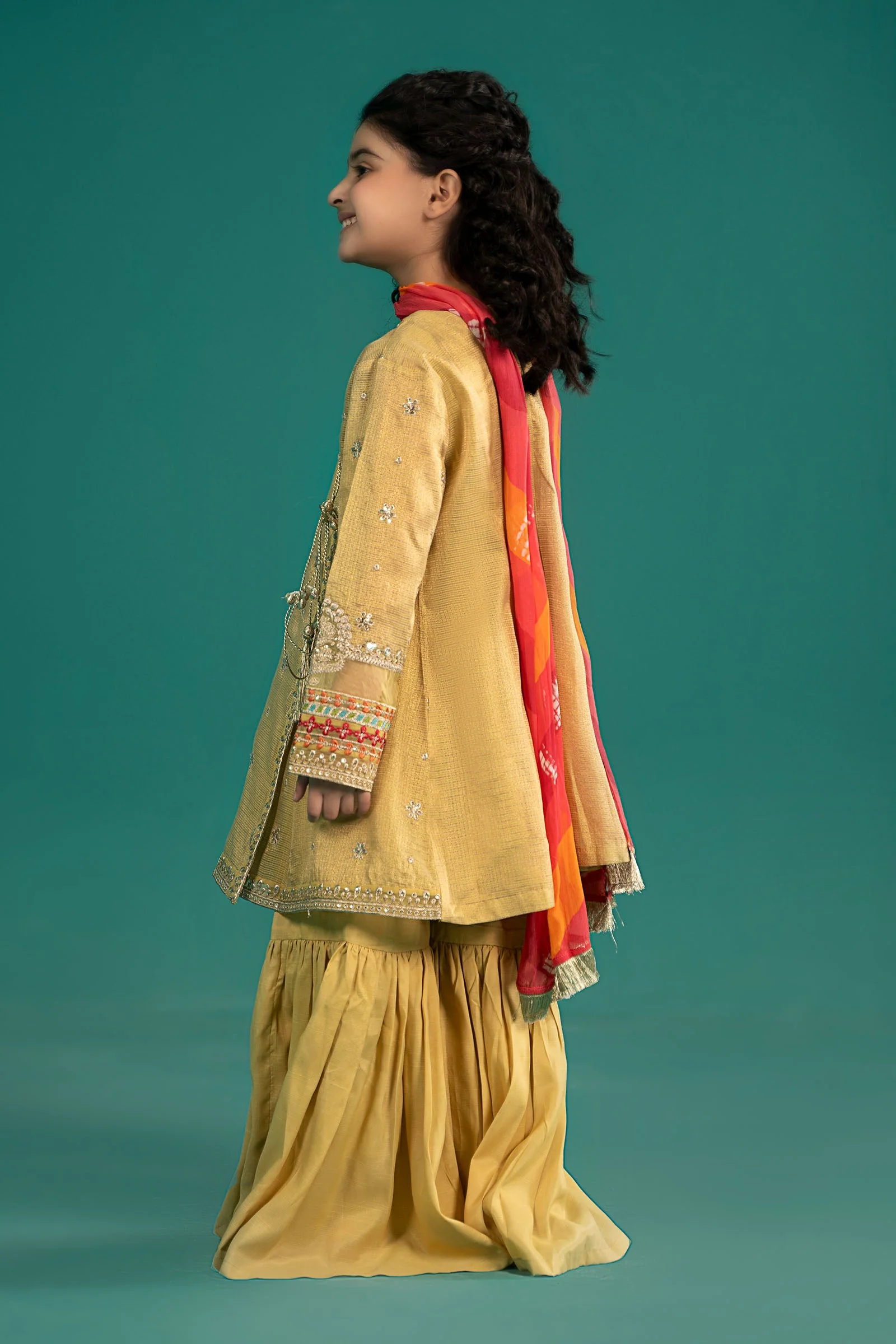 3 Piece Embroidered Cotton Zari Net Suit - Image 6