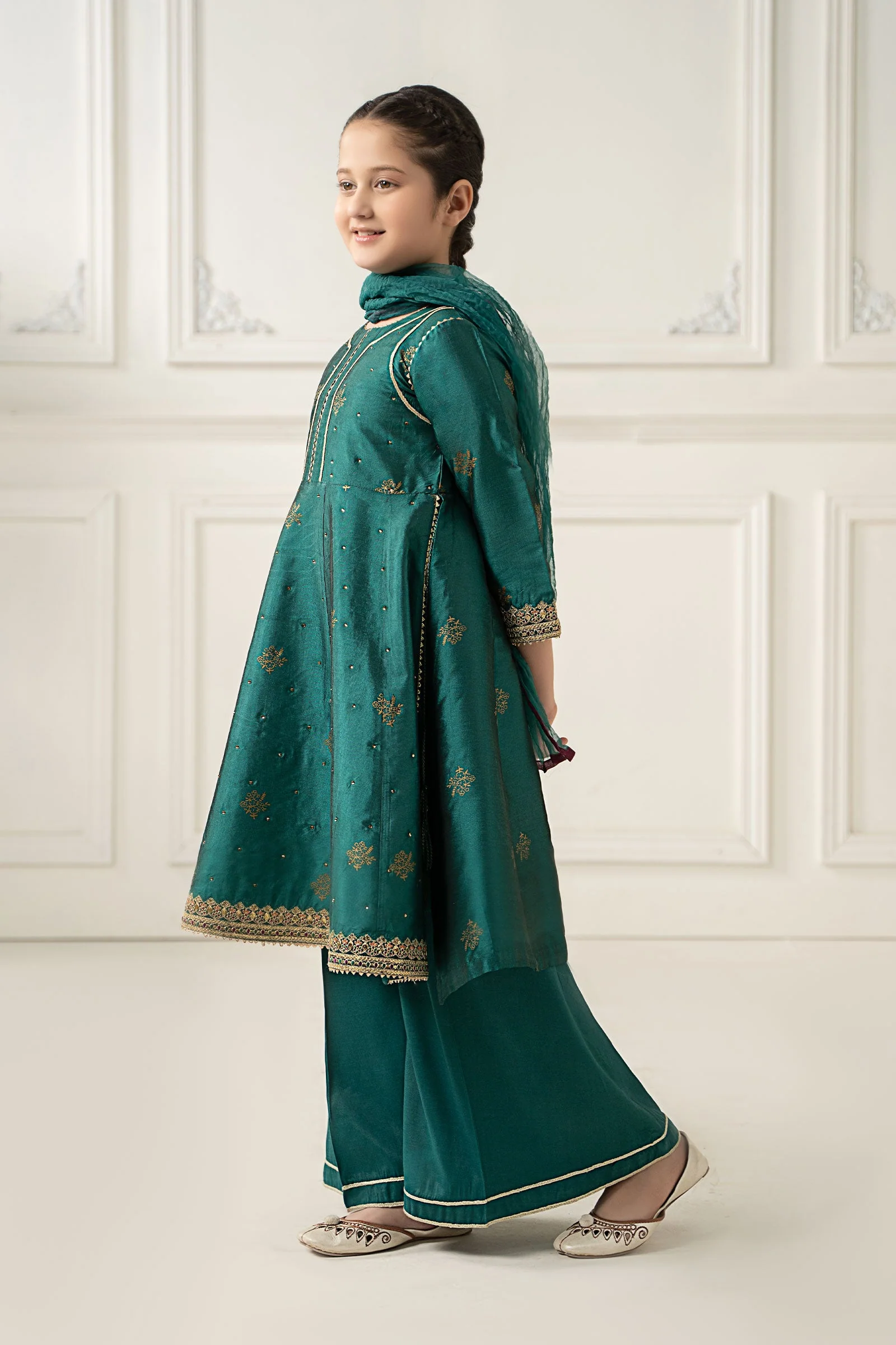 3 Piece Embroidered Polyester Net Suit - Image 4