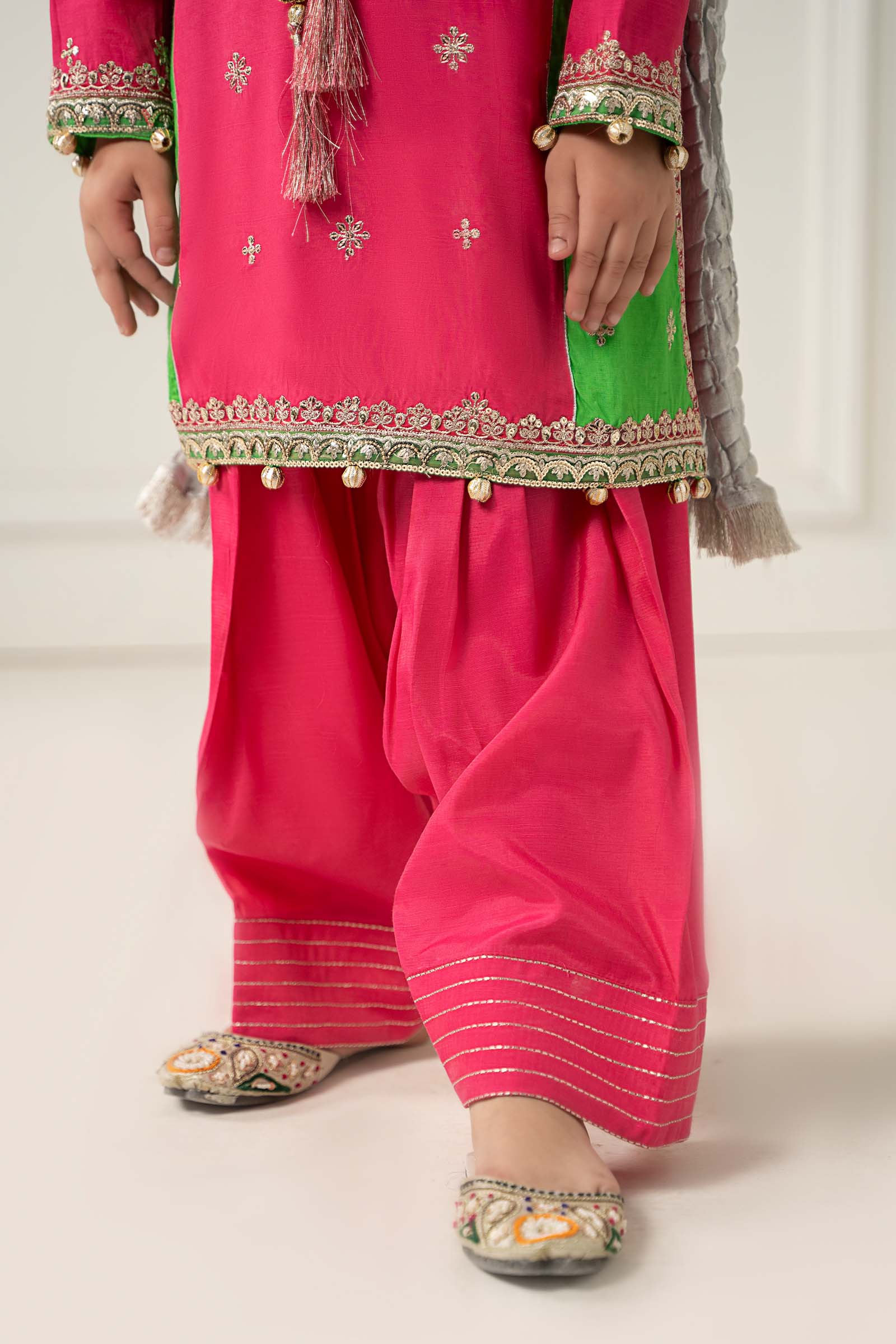 3 Piece Embroidered Polyester Net Suit - Image 4