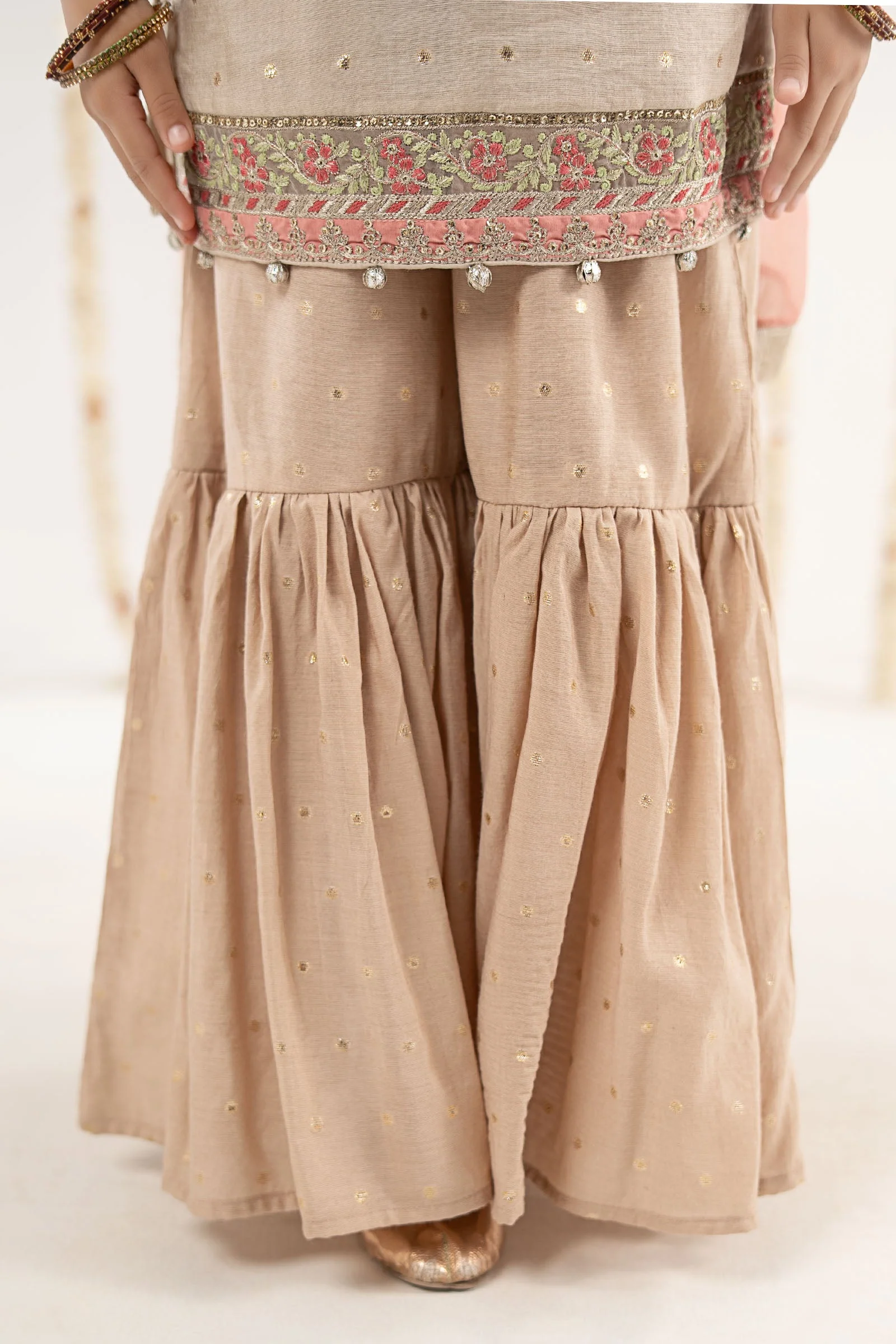 3 Piece Embroidered Lurex Jacquard Suit - Image 5