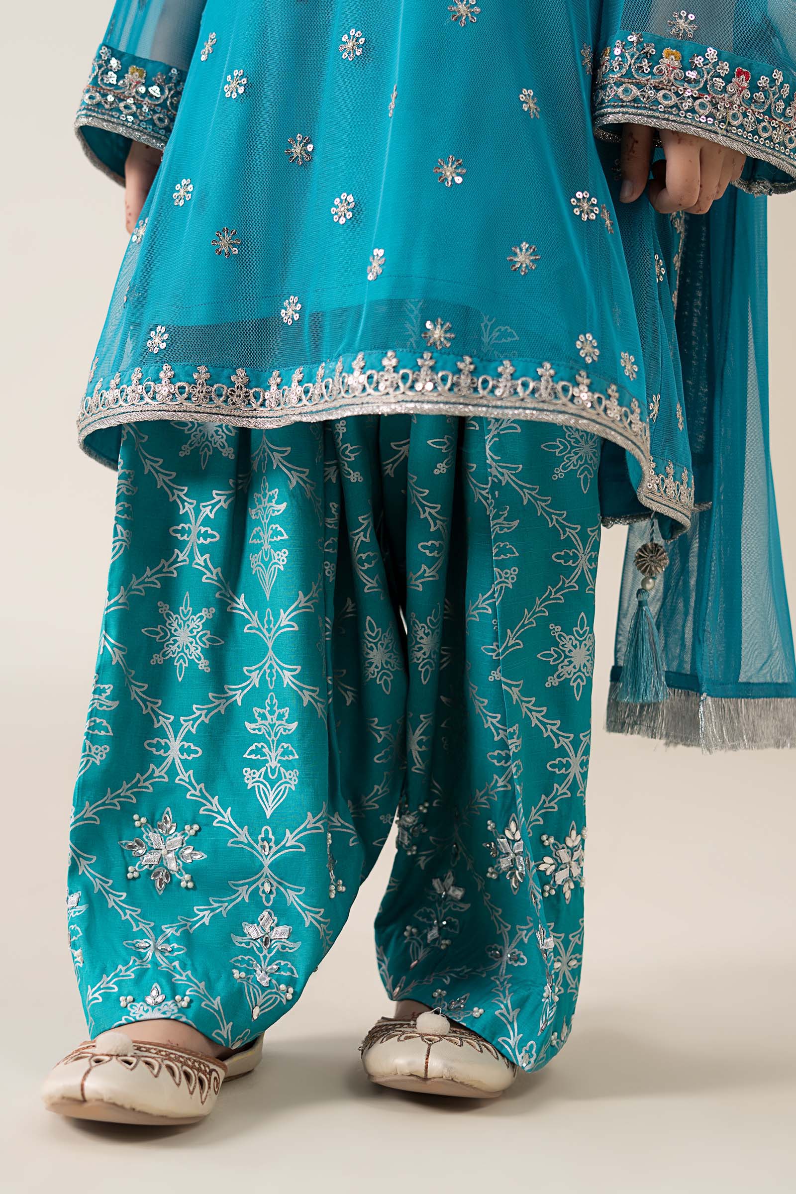 3 Piece Embroidered Poly Net Suit - Image 4