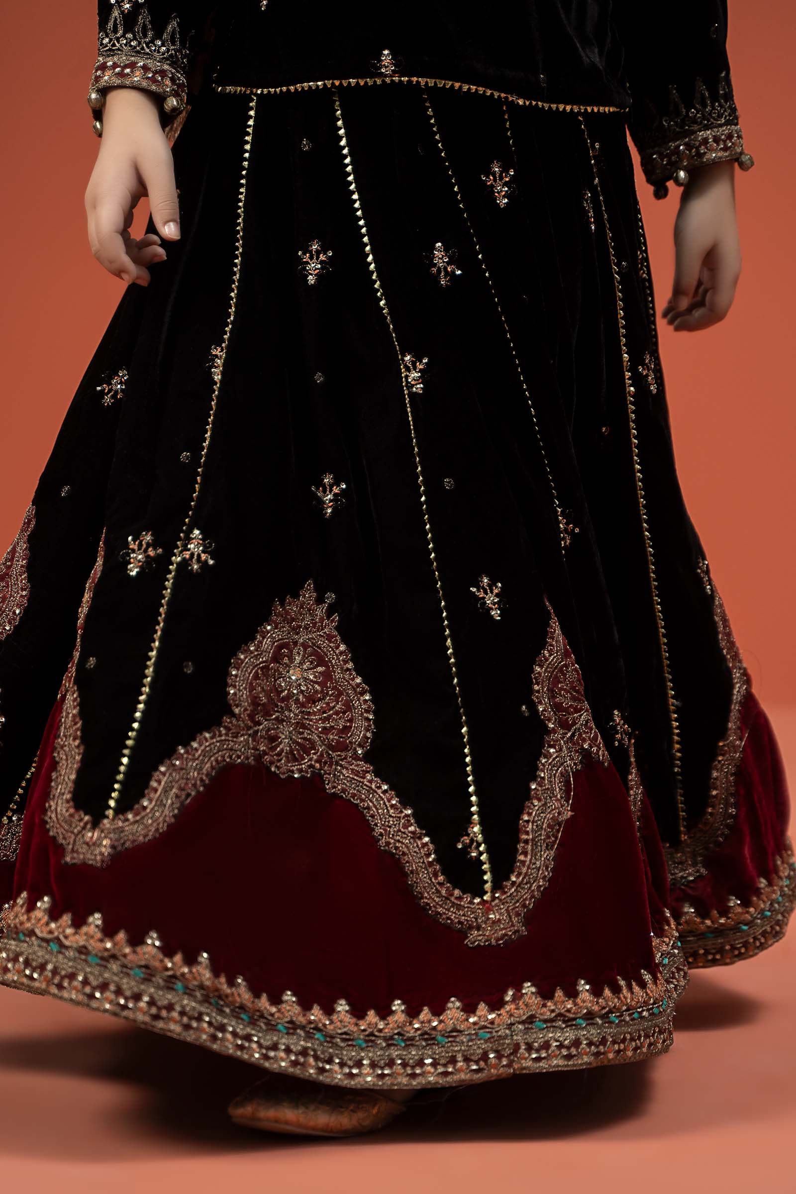 3 Piece Embroidered Velvet Suit - Image 3