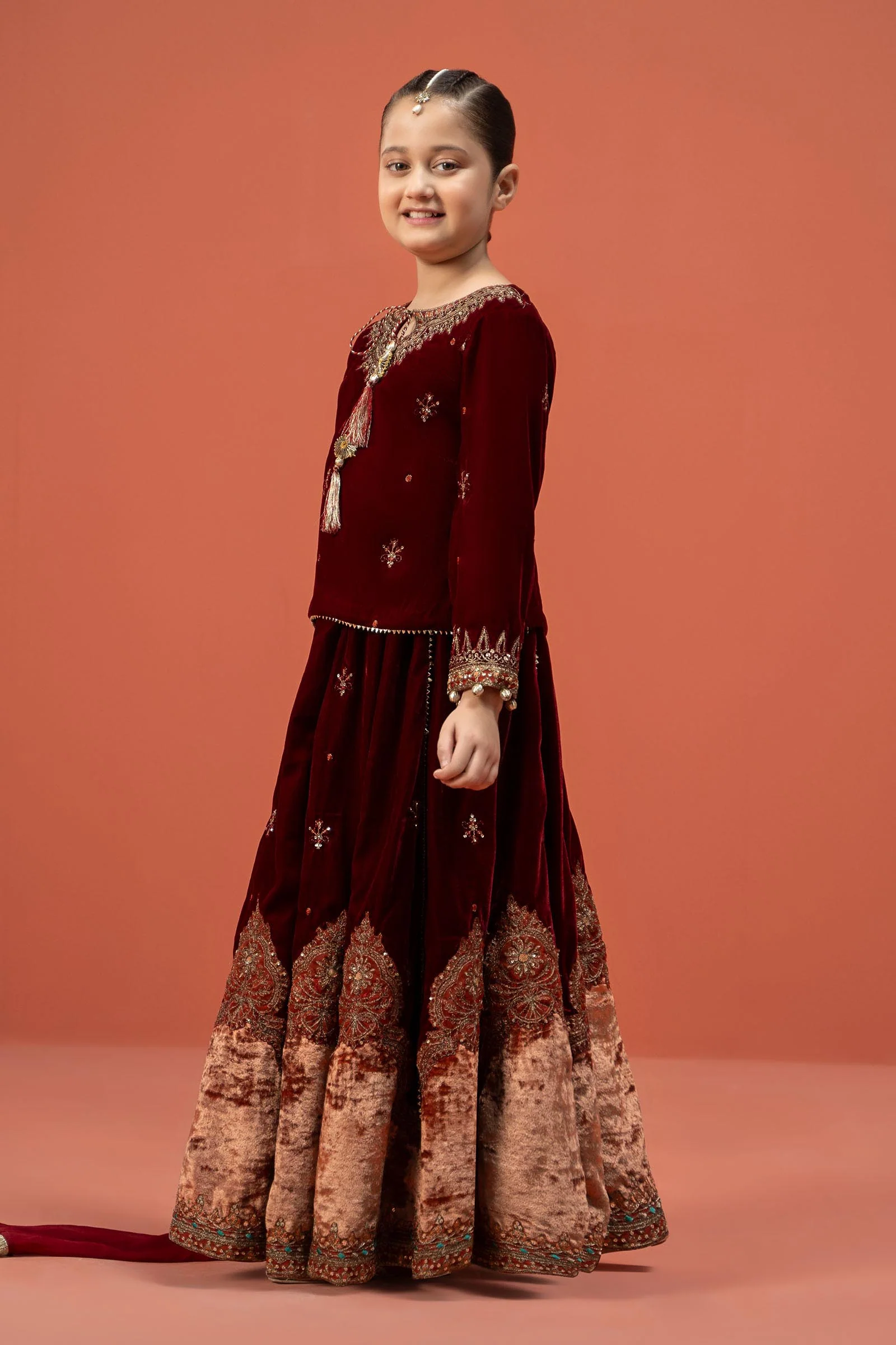 3 Piece Embroidered Velvet Suit - Image 5