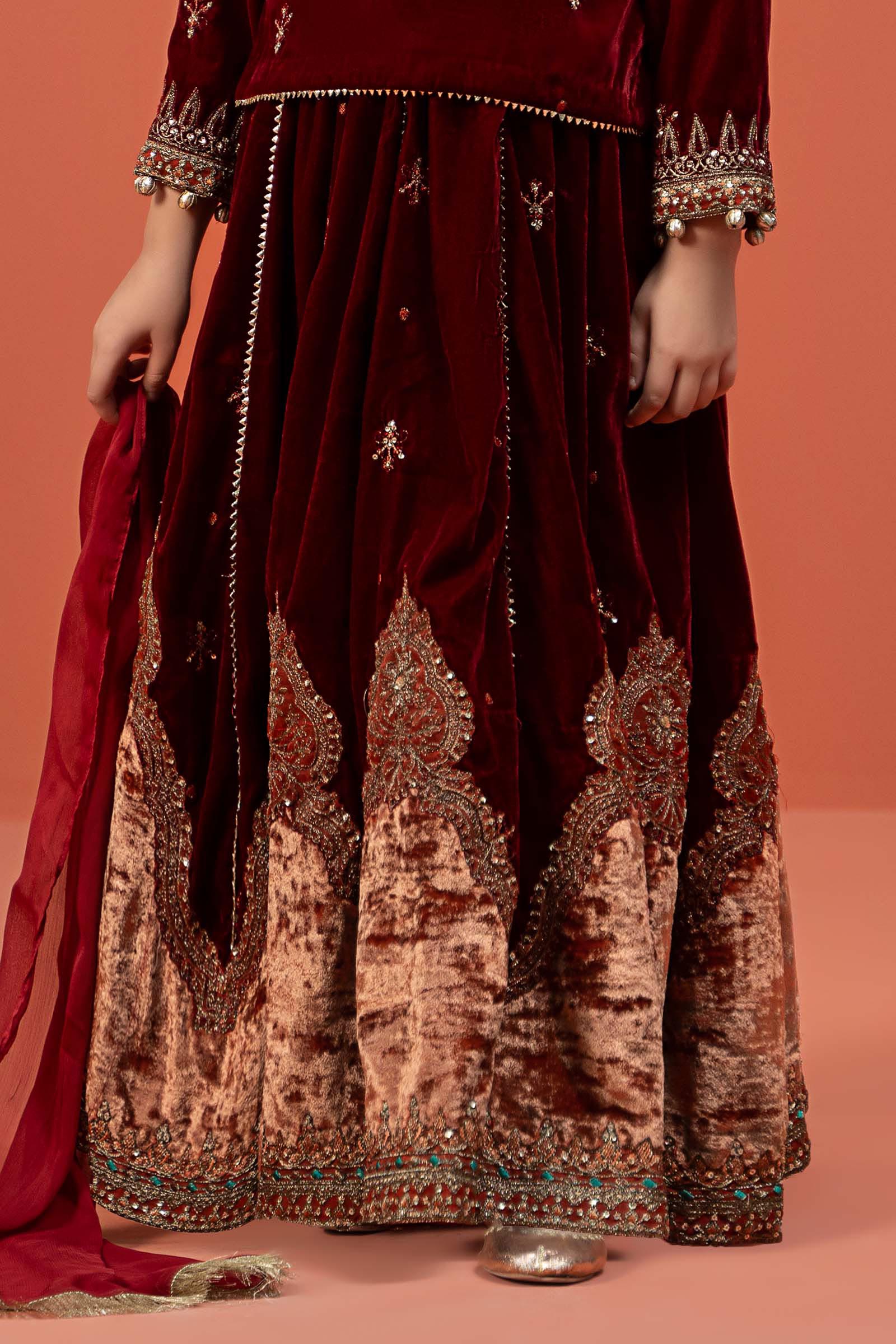 3 Piece Embroidered Velvet Suit - Image 6
