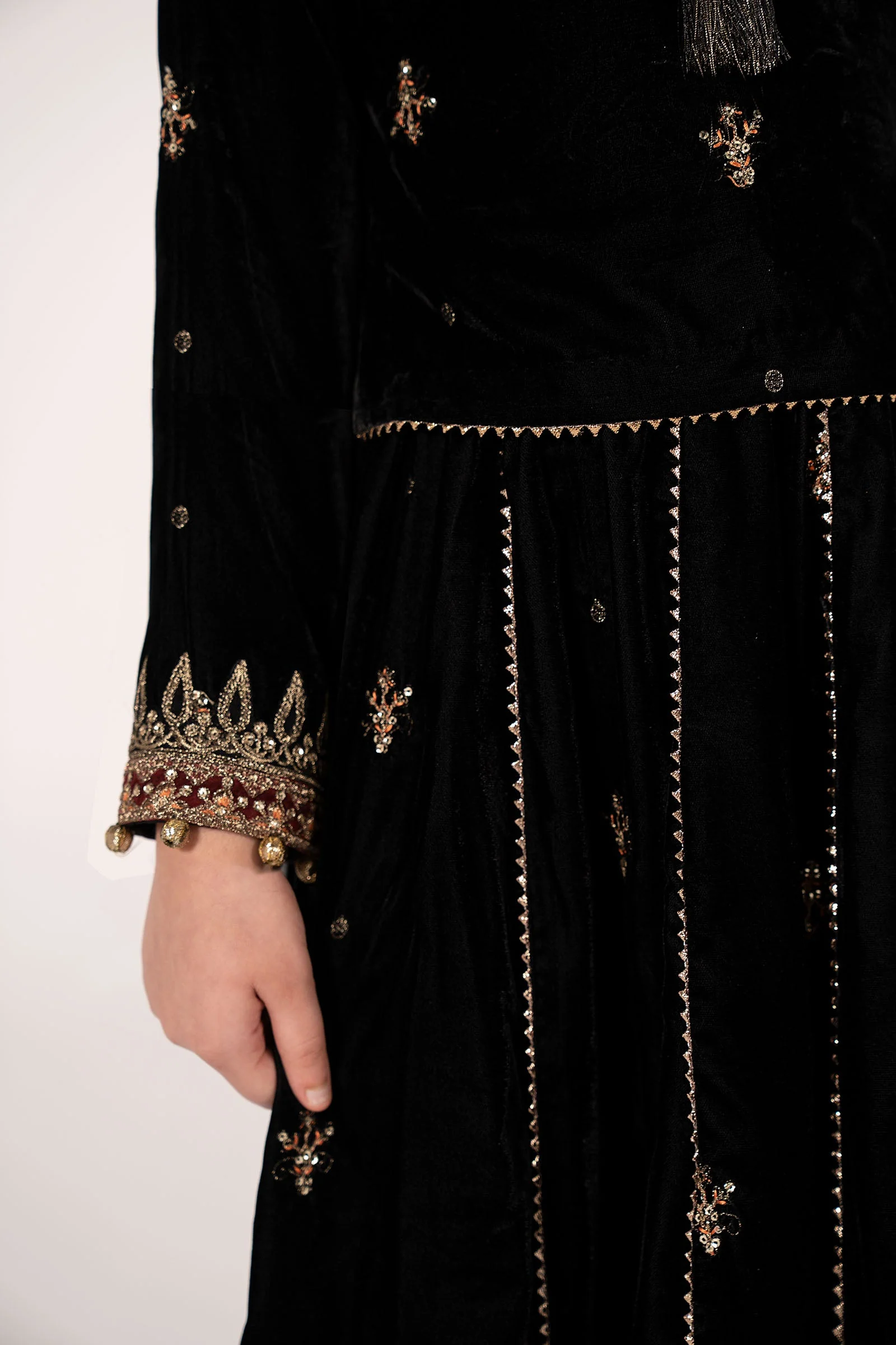 3 Piece Embroidered Velvet Suit - Image 3