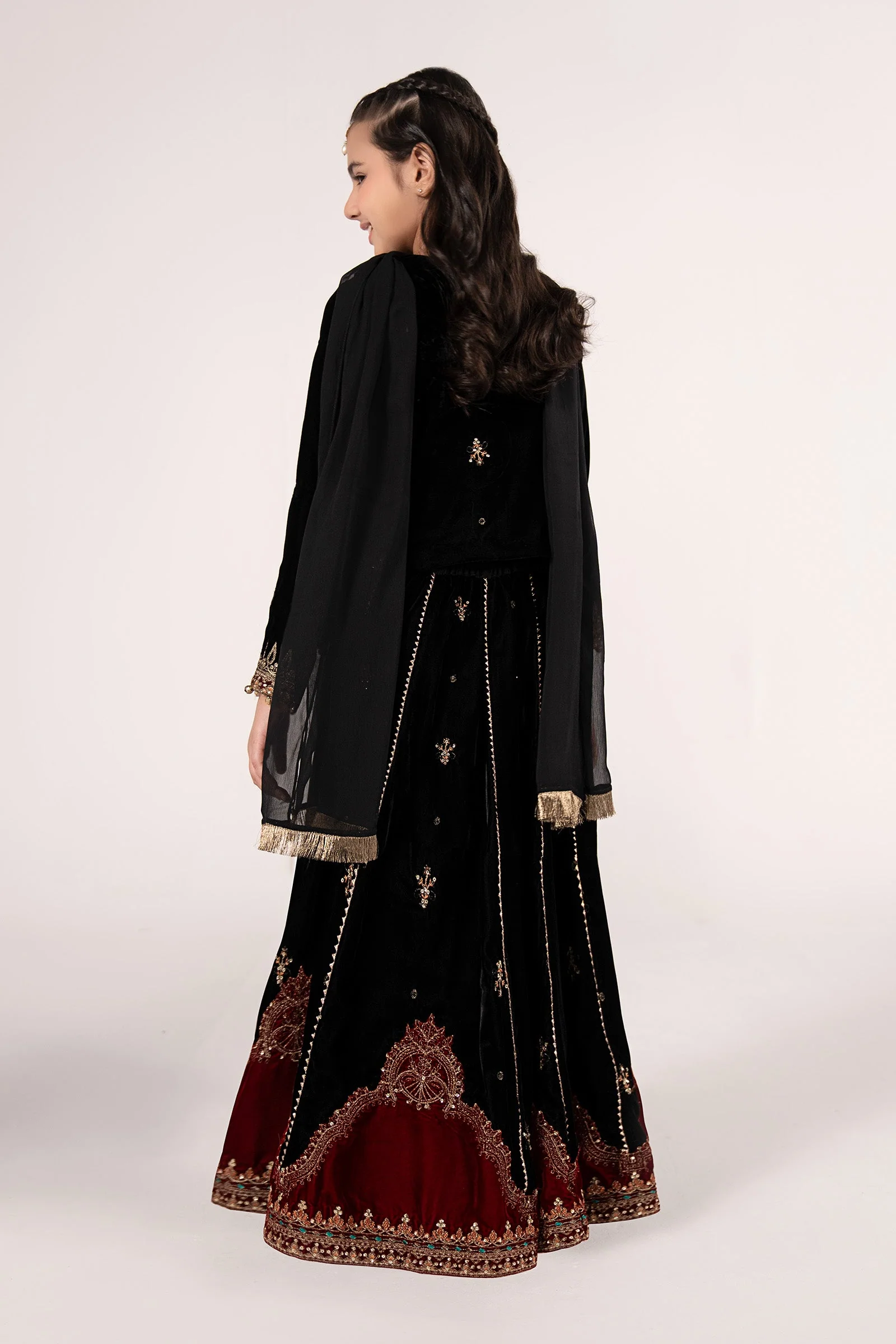 3 Piece Embroidered Velvet Suit - Image 7