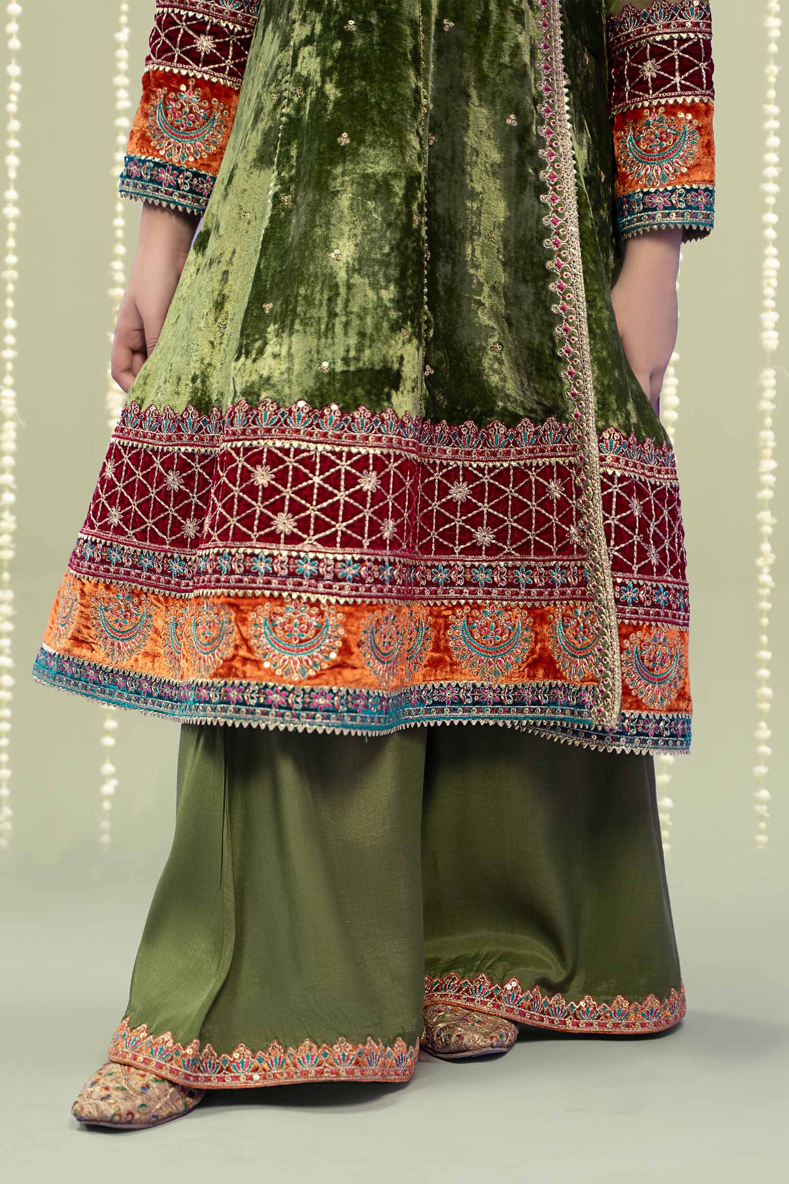 3 Piece Embroidered Velvet Suit - Image 4