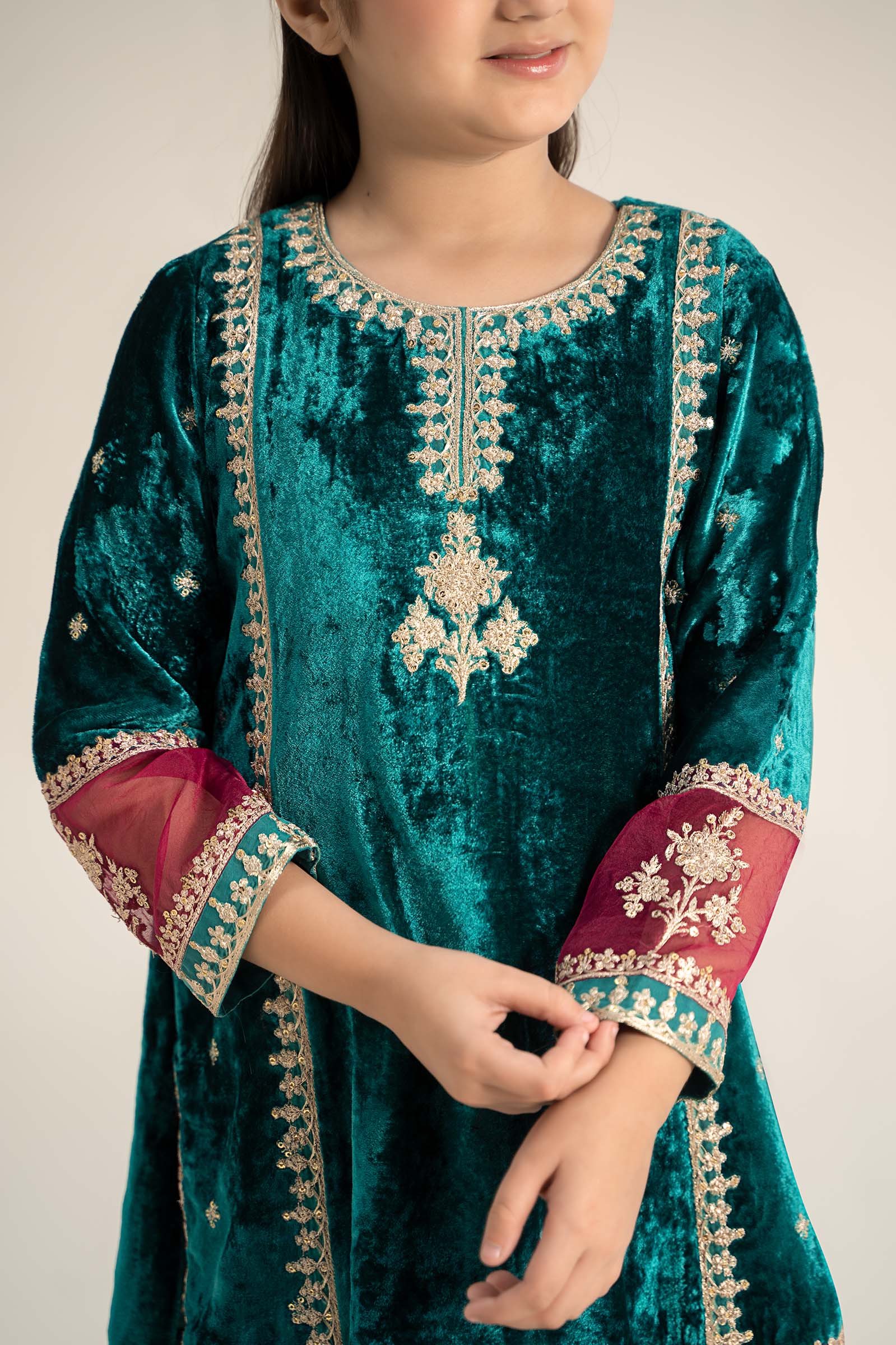 3 Piece Embroidered Velvet Suit - Image 2