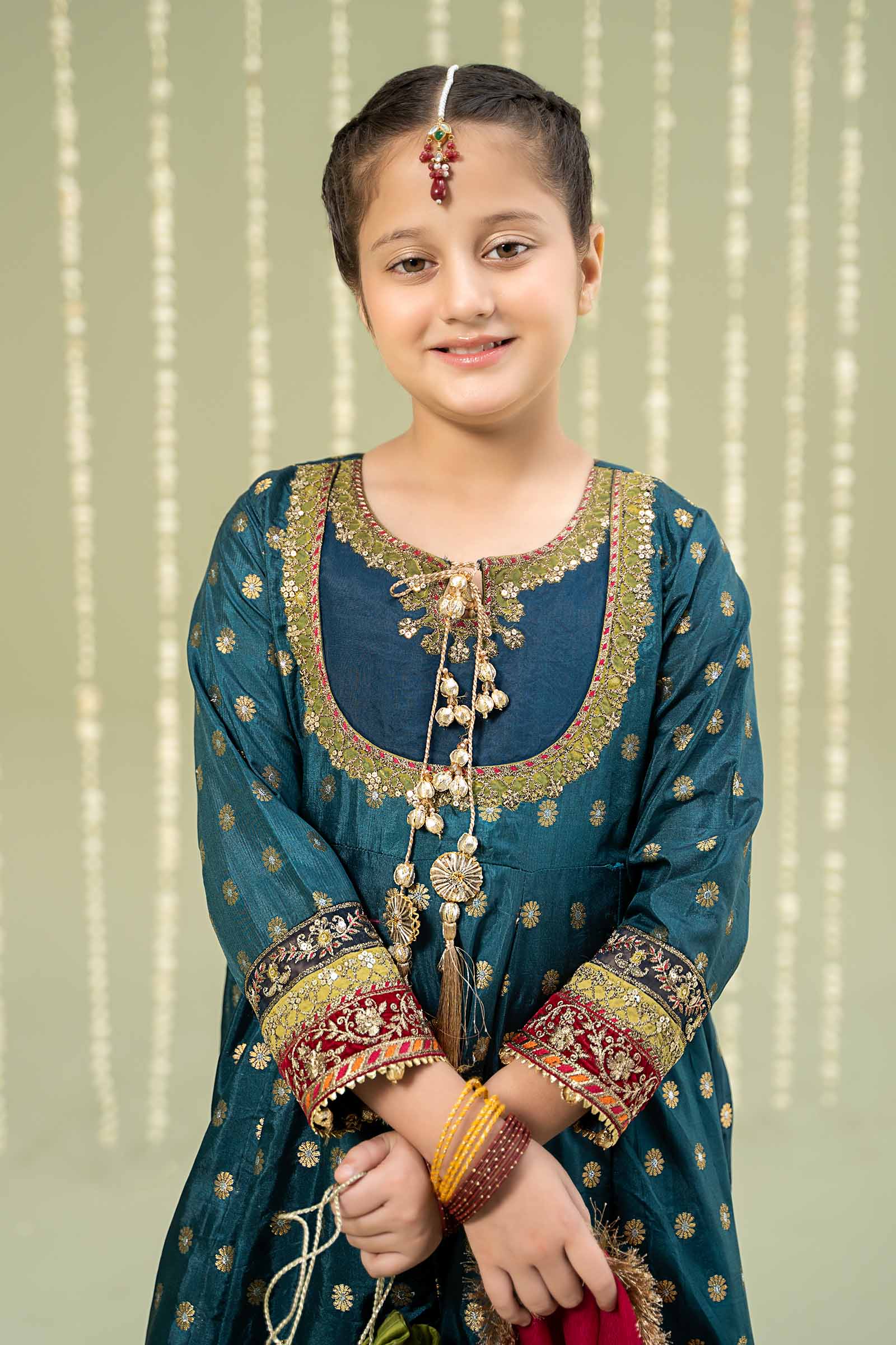 3 Piece Embroidered Jamawar Suit - Image 6