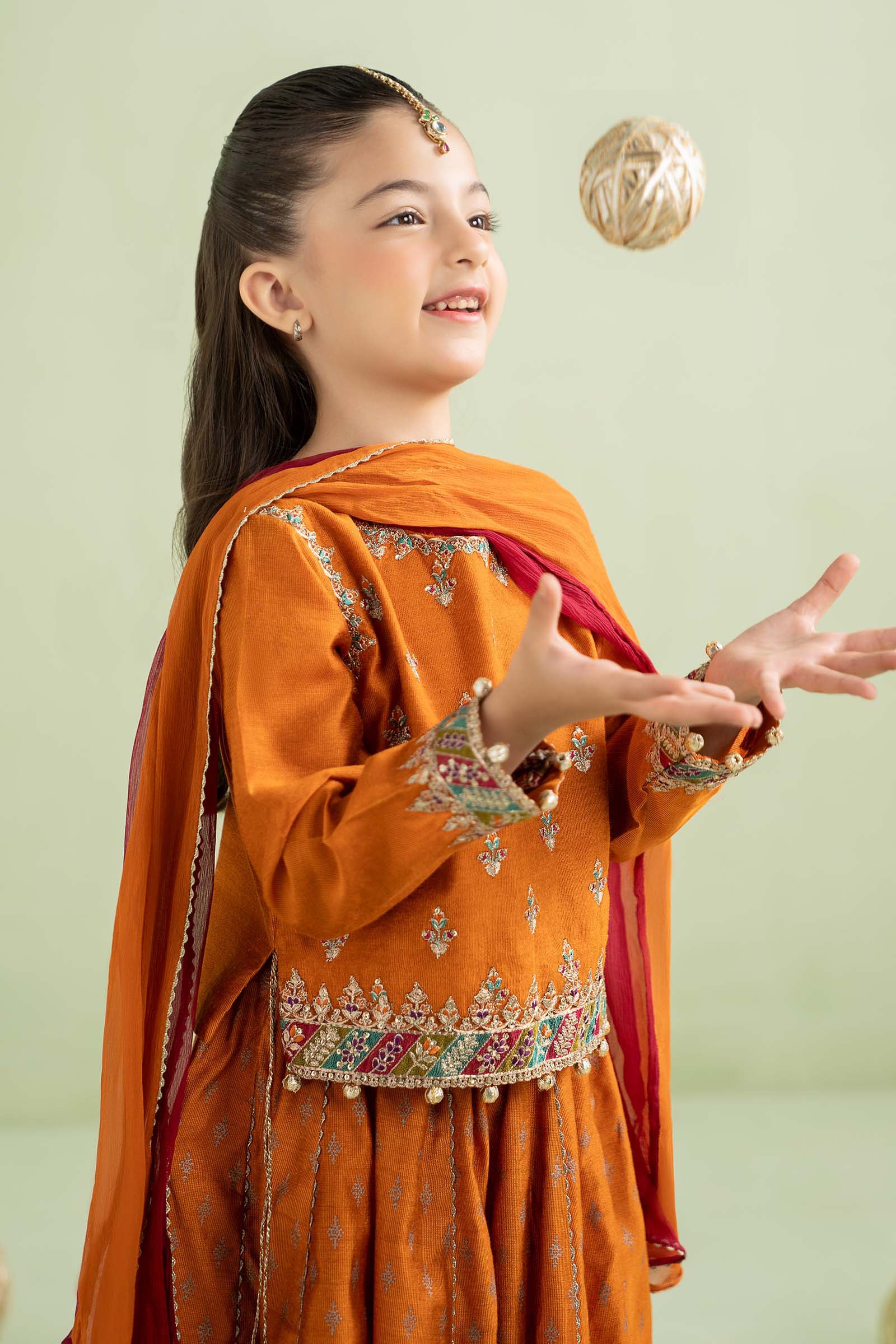 3 Piece Embroidered Net Suit - Image 5