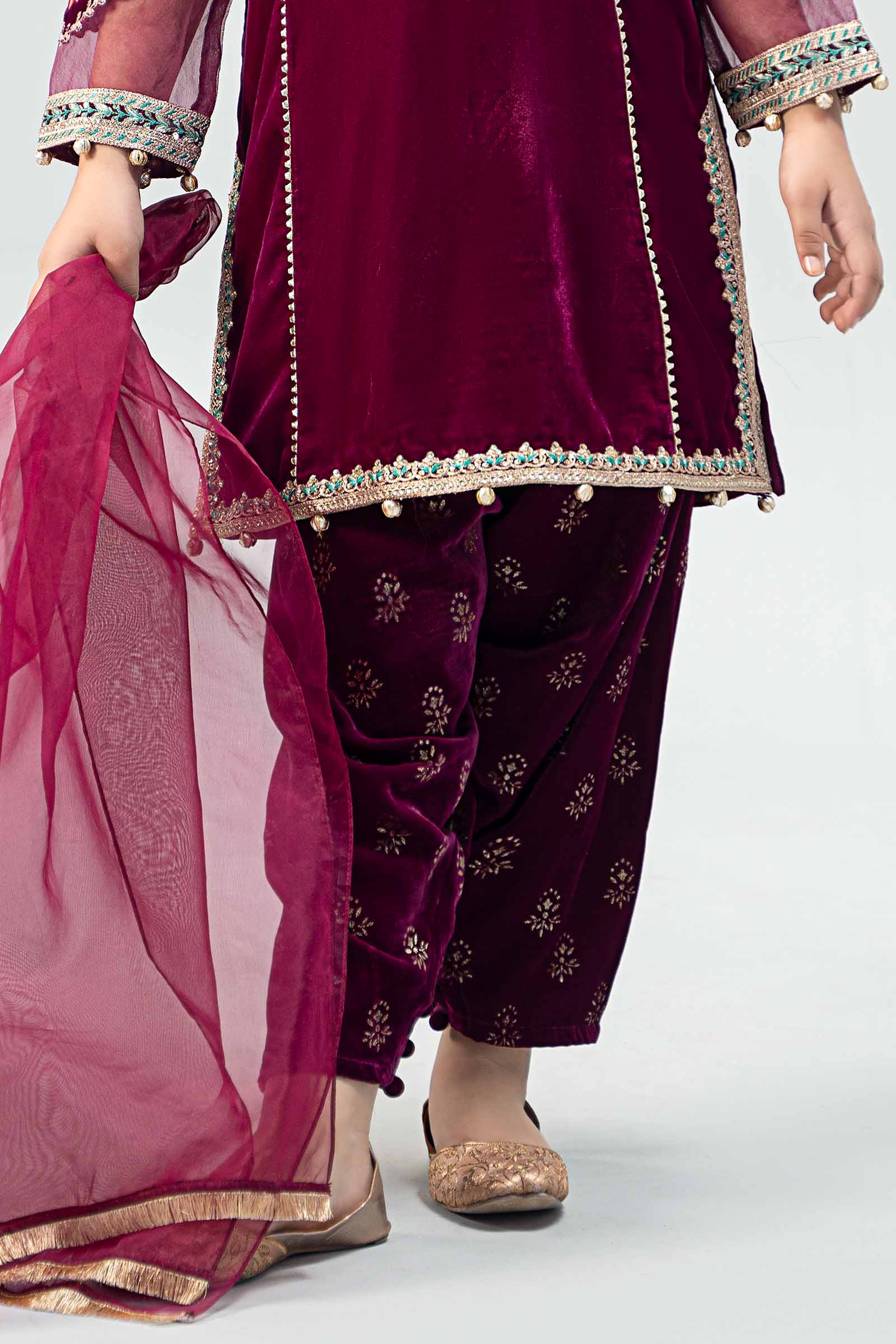 3 Piece Embroidered Velvet Suit - Image 3