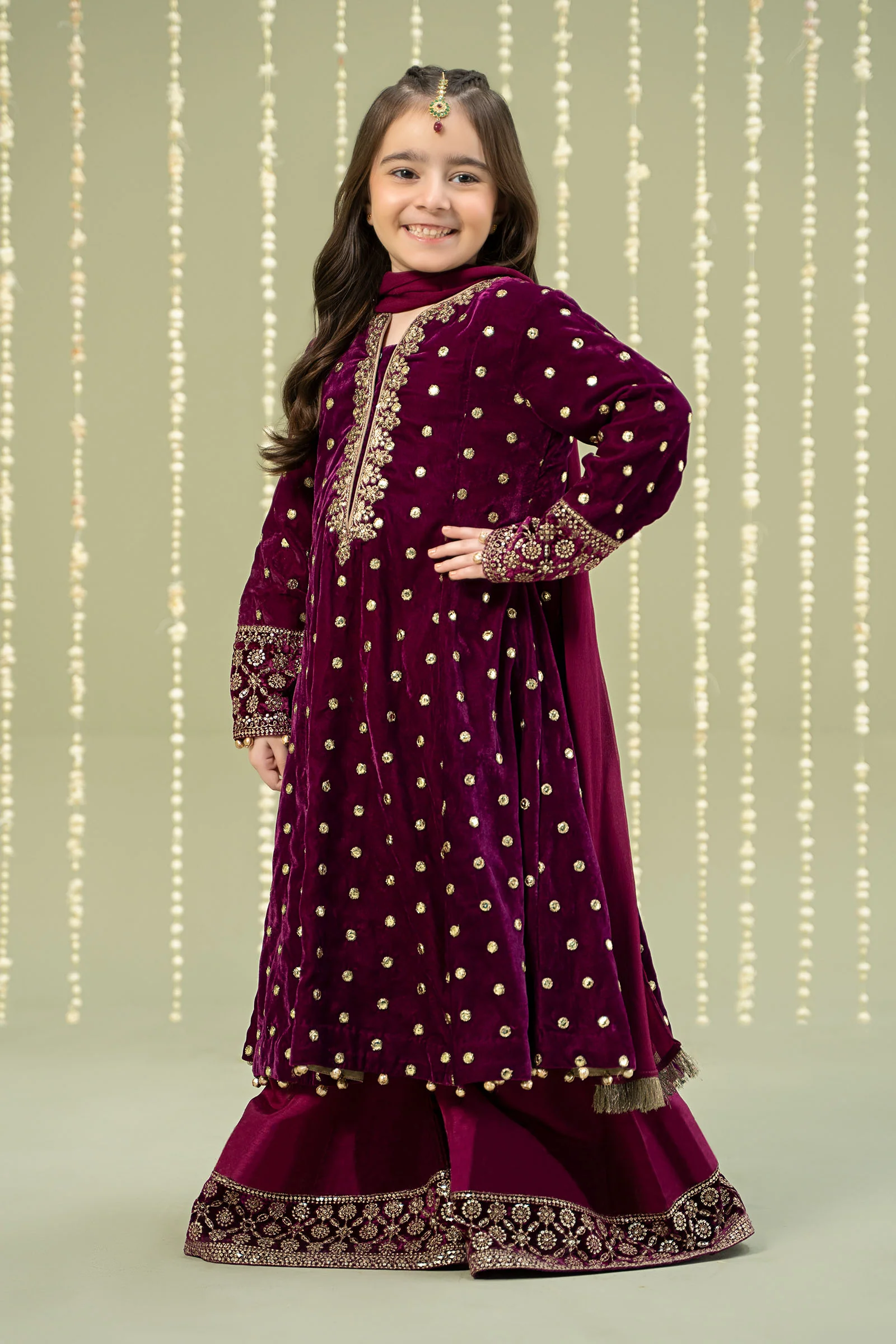 3 Piece Embroidered Velvet Suit - Image 4