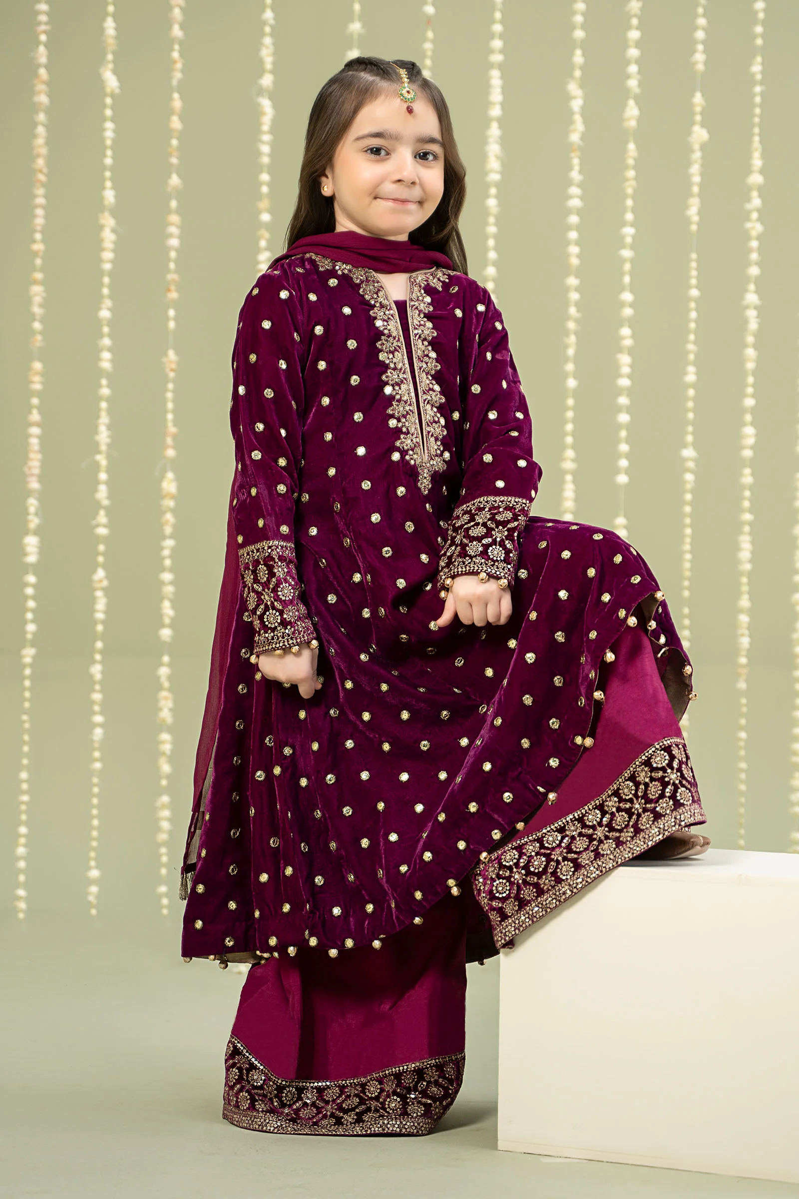 3 Piece Embroidered Velvet Suit - Image 5