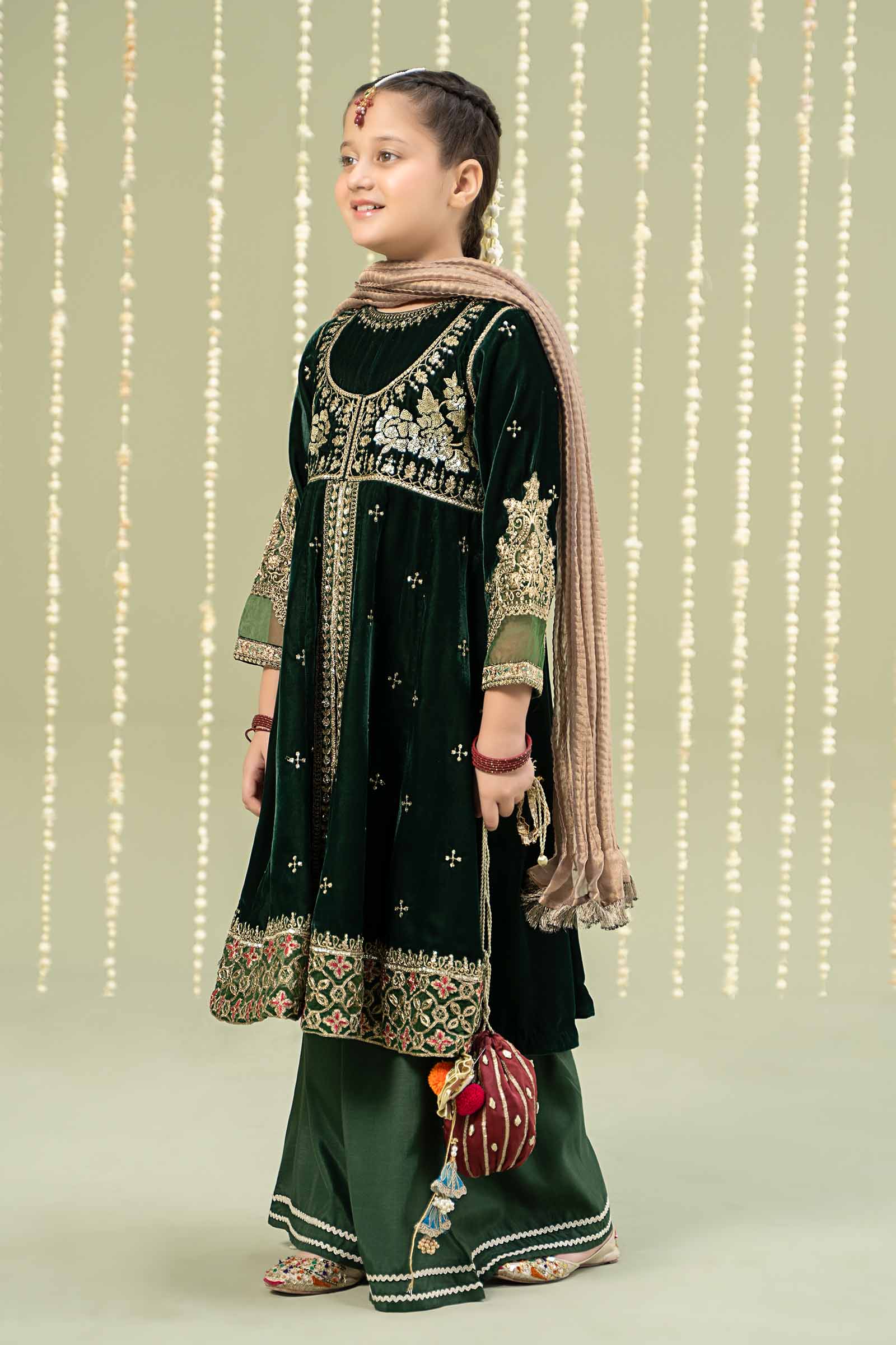 3 Piece Embroidered Velvet Suit - Image 6