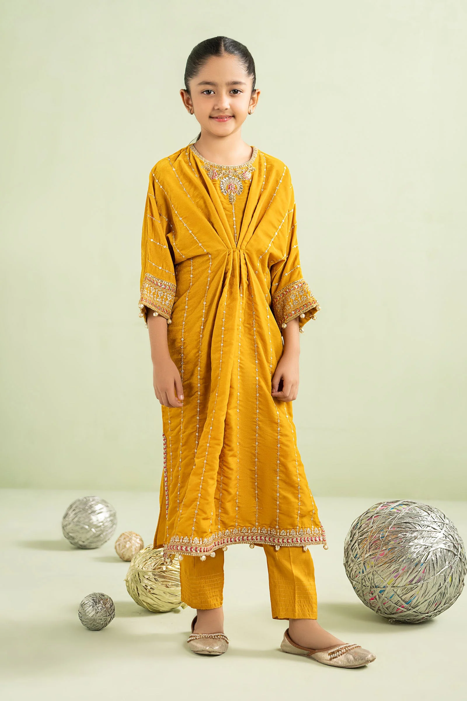 2 Piece Embroidered Velvet Suit