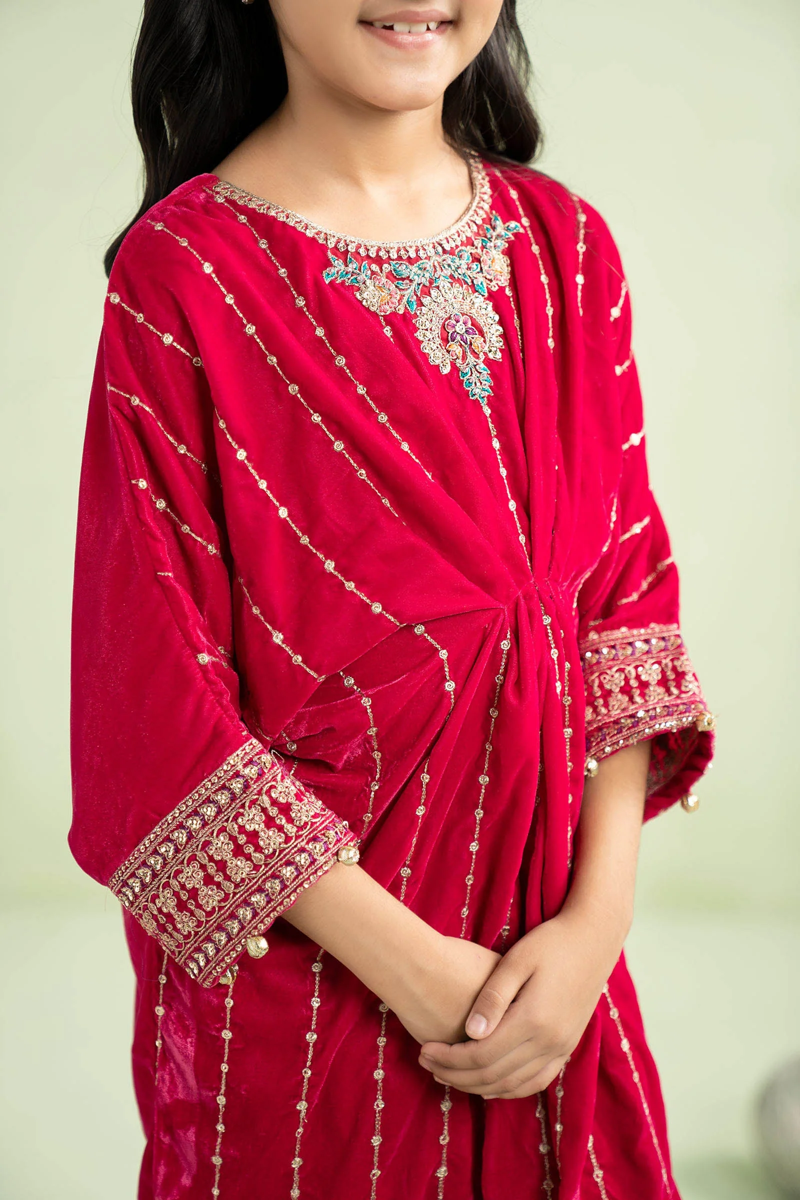 2 Piece Embroidered Velvet Suit - Image 3
