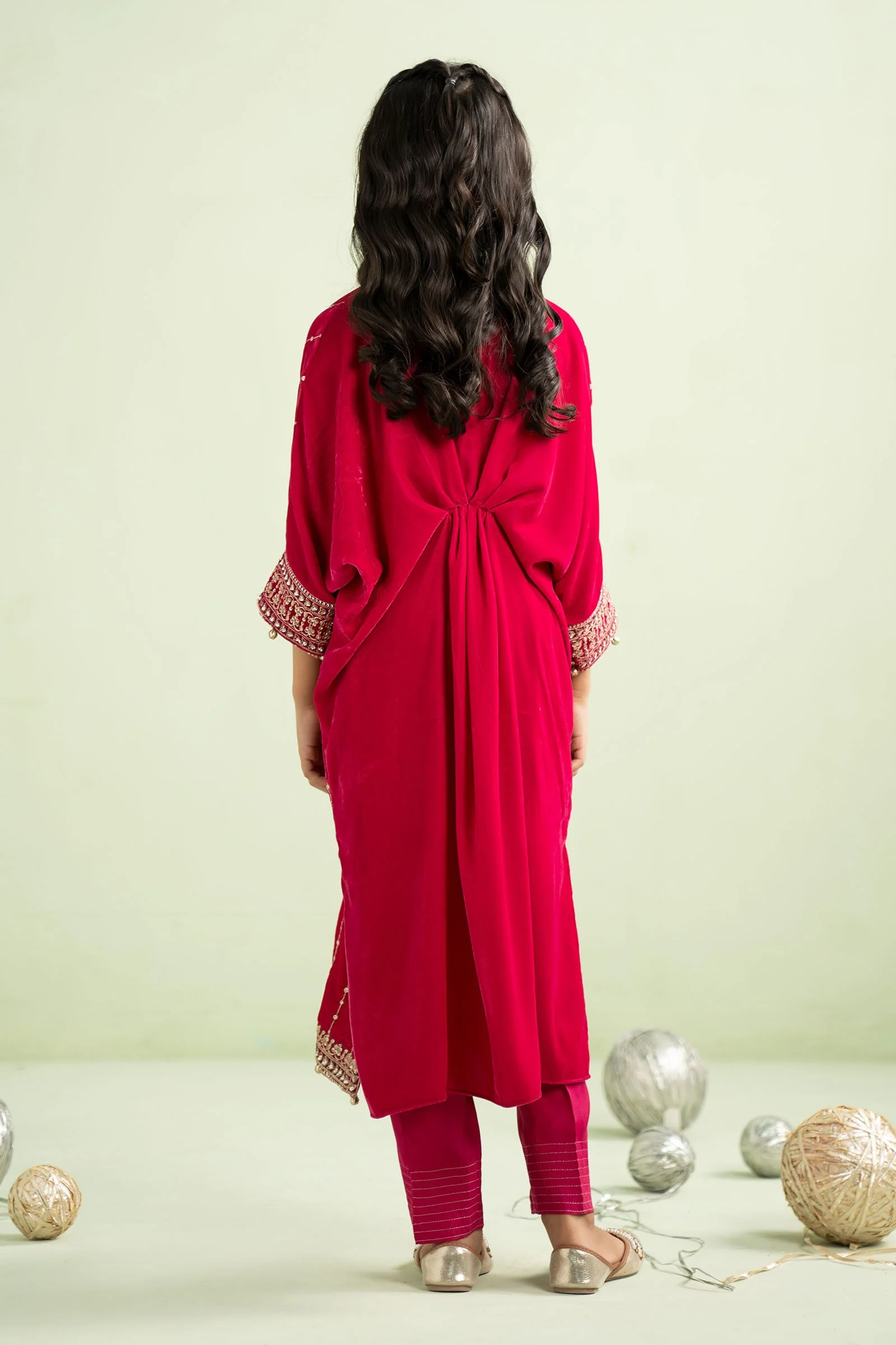 2 Piece Embroidered Velvet Suit - Image 7