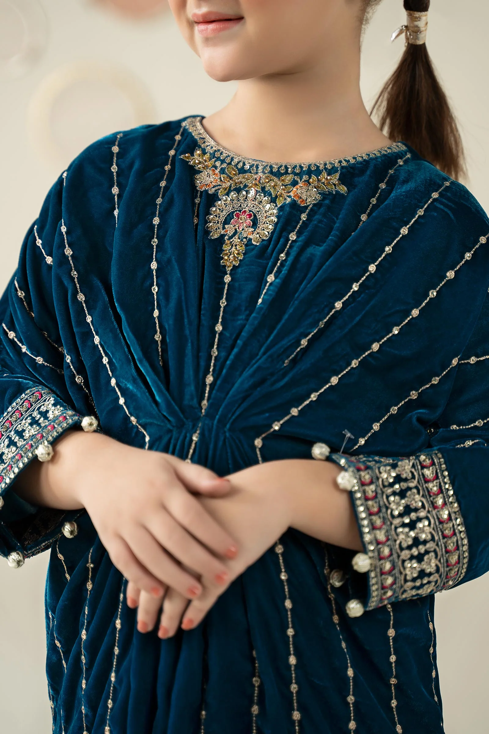 2 Piece Embroidered Velvet Suit - Image 3