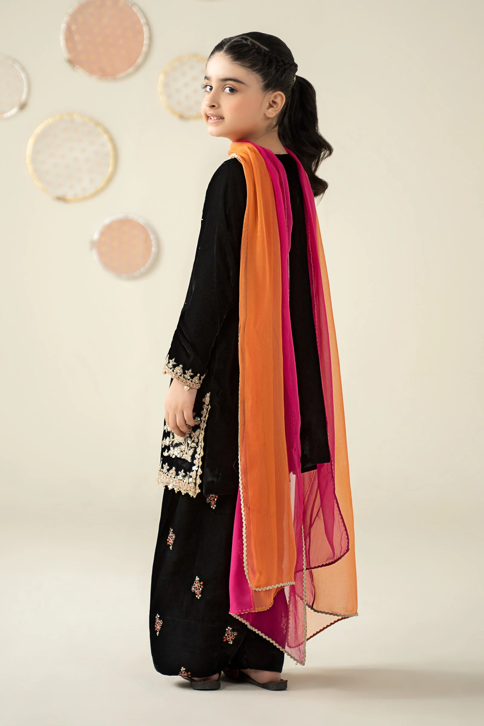 3 Piece Embroidered Velvet Suit - Image 8