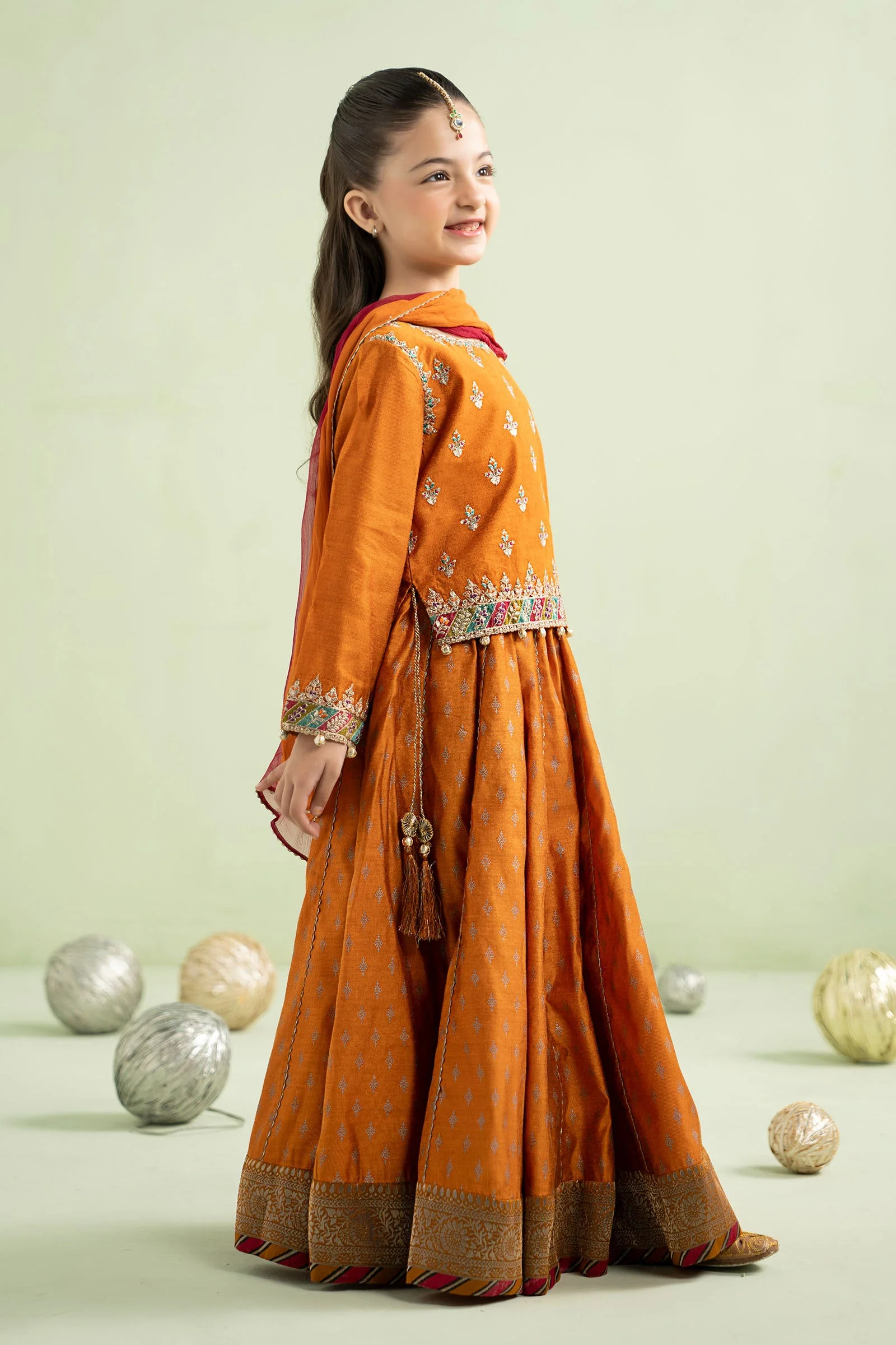3 Piece Embroidered Silk Net Suit - Image 6