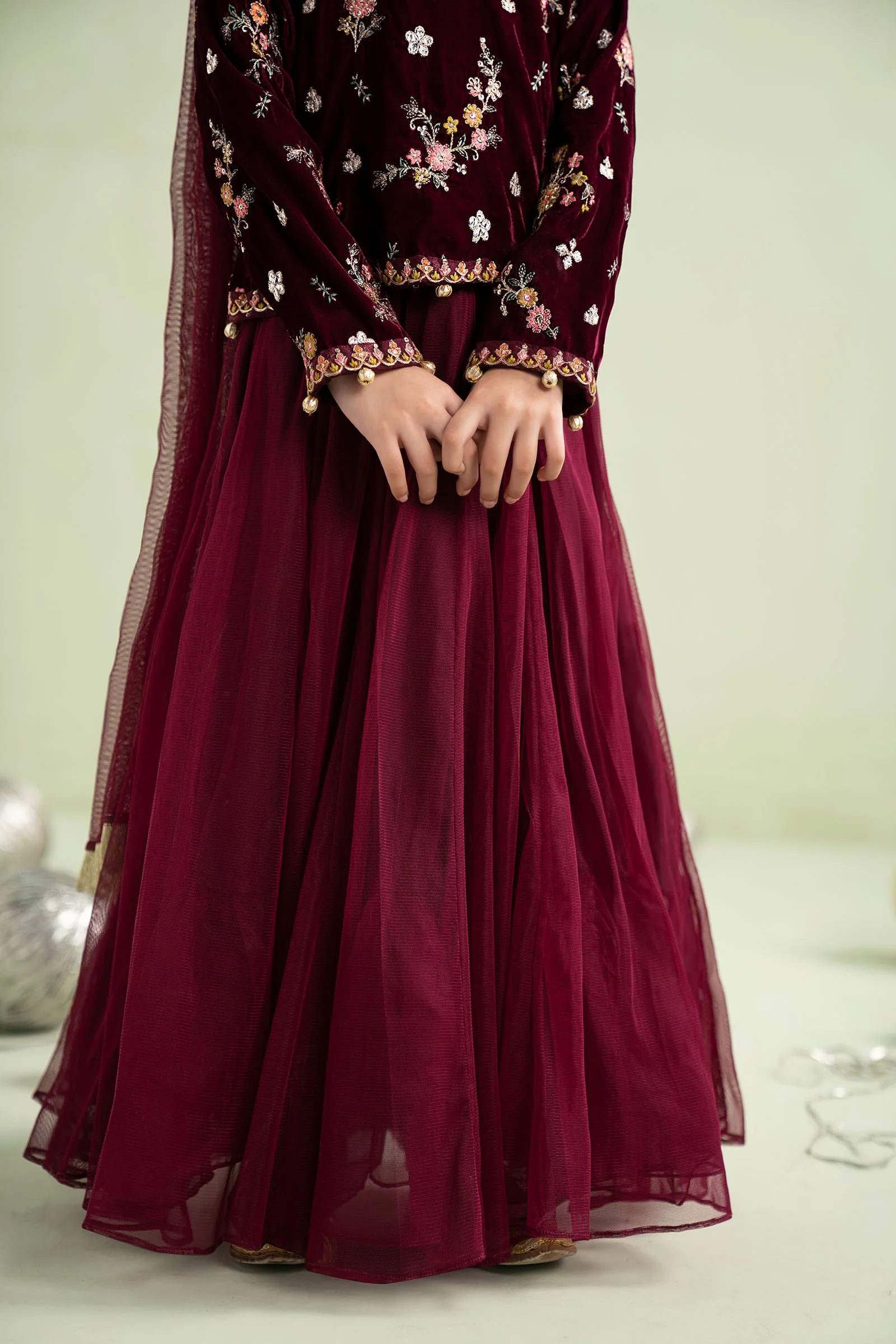 3 Piece Embroidered Velvet Suit - Image 3