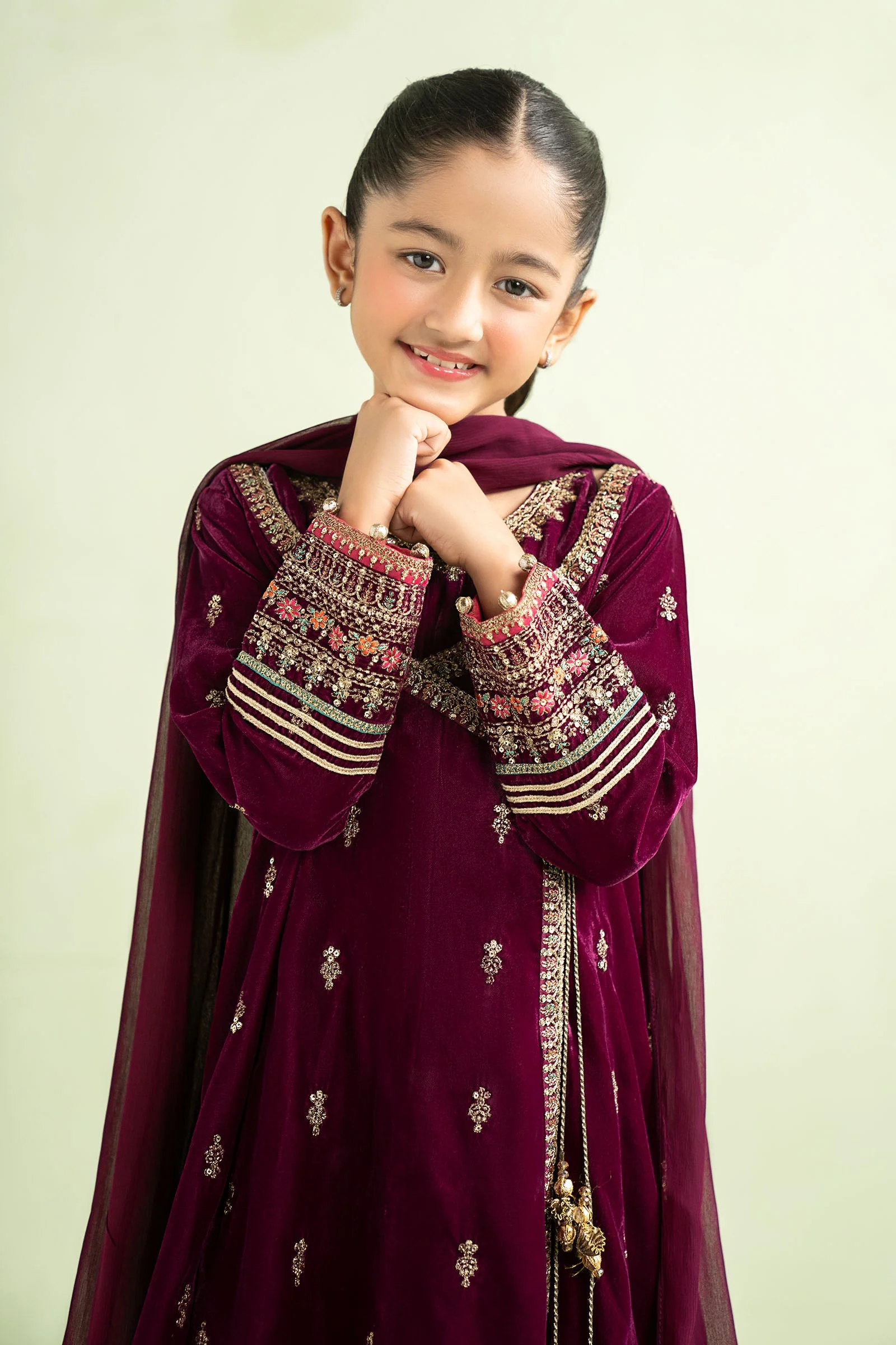 3 Piece Embroidered Velvet Suit - Image 2