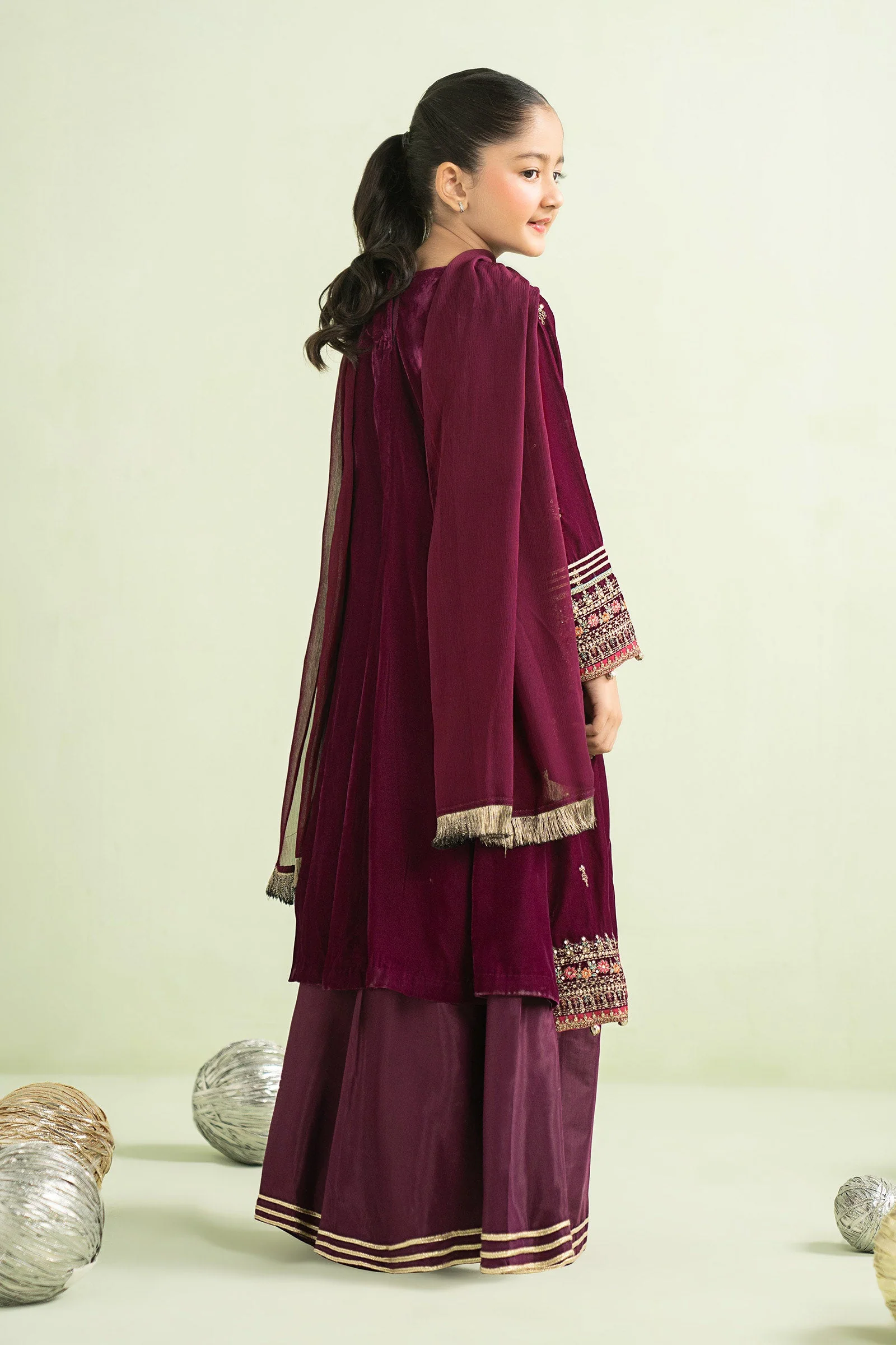 3 Piece Embroidered Velvet Suit - Image 5