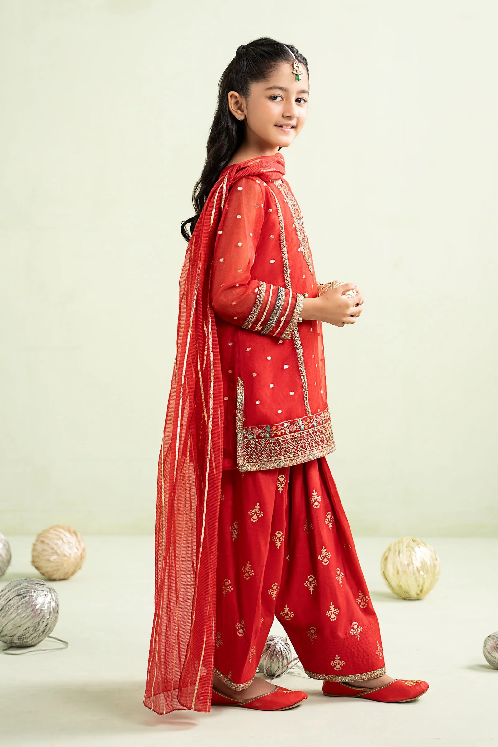 3 Piece Embroidered Lurex Organza Suit - Image 4