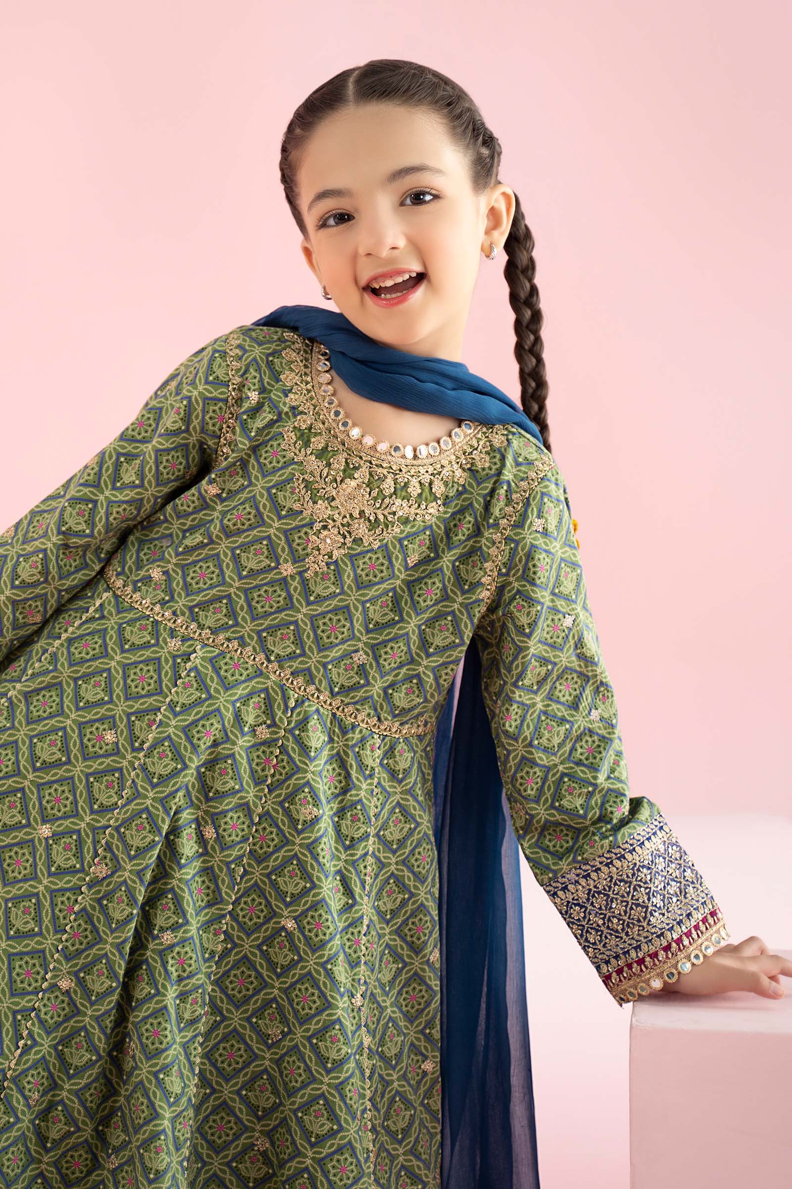 3 Piece Embroidered PK Raw Silk Suit - Image 2