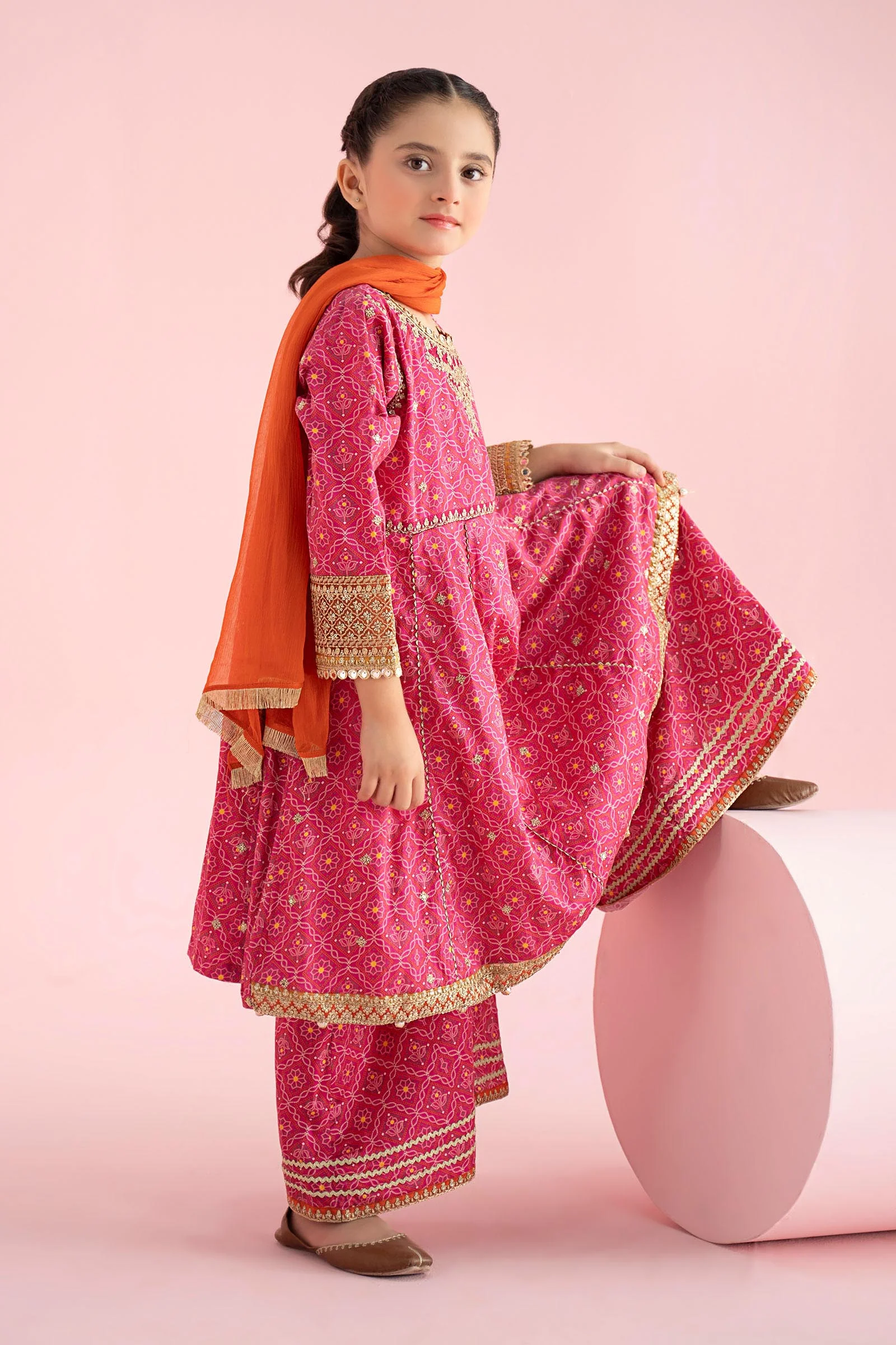 3 Piece Embroidered PK Raw Silk Suit - Image 9