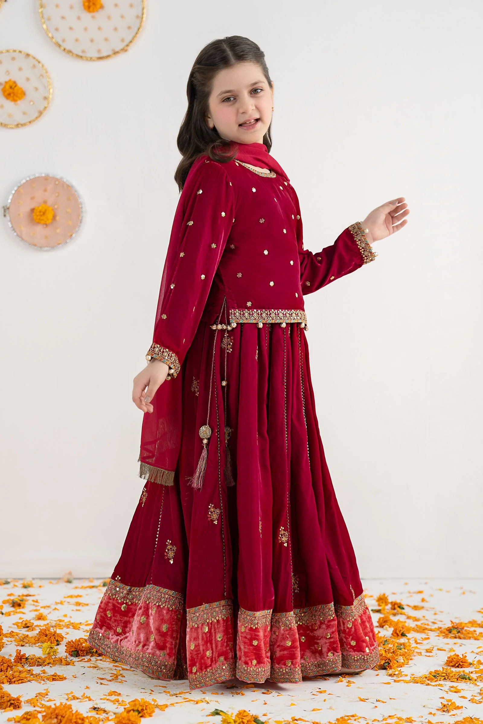 3 Piece Embroidered Velvet Suit - Image 6