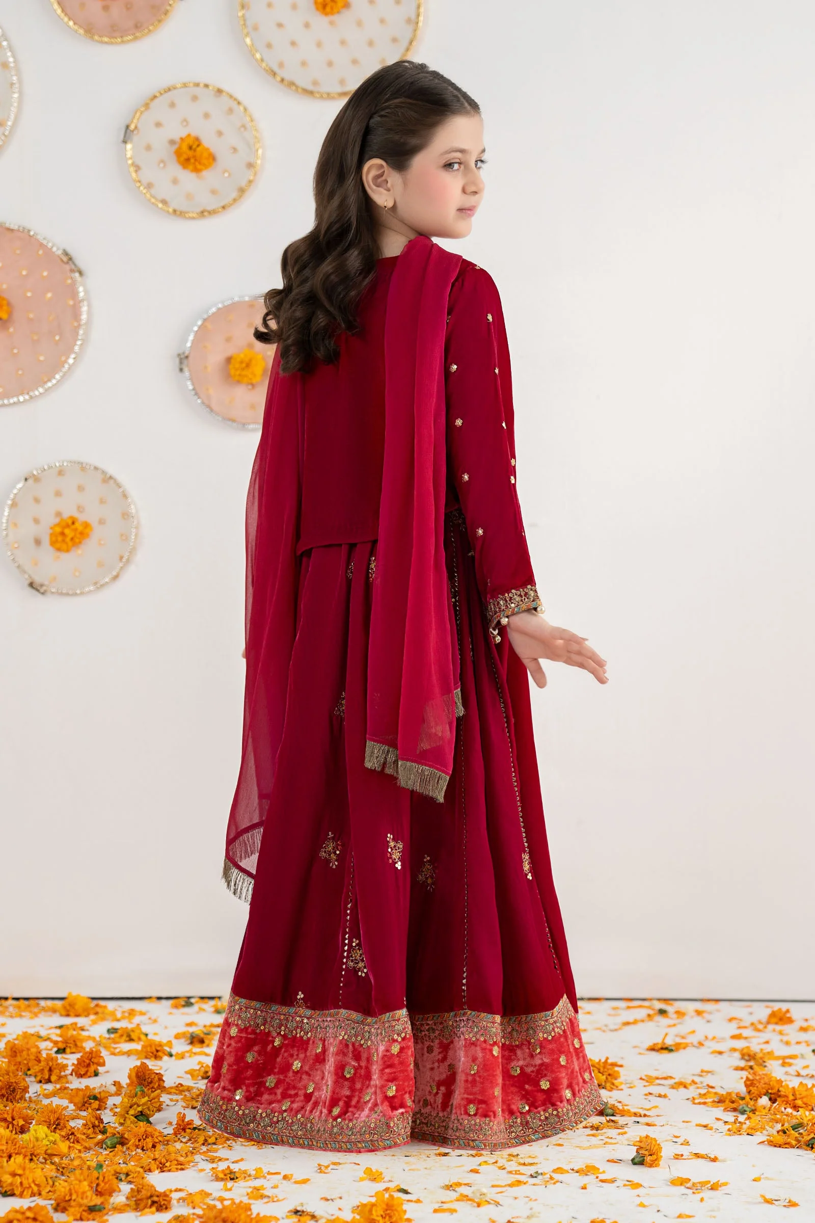 3 Piece Embroidered Velvet Suit - Image 8