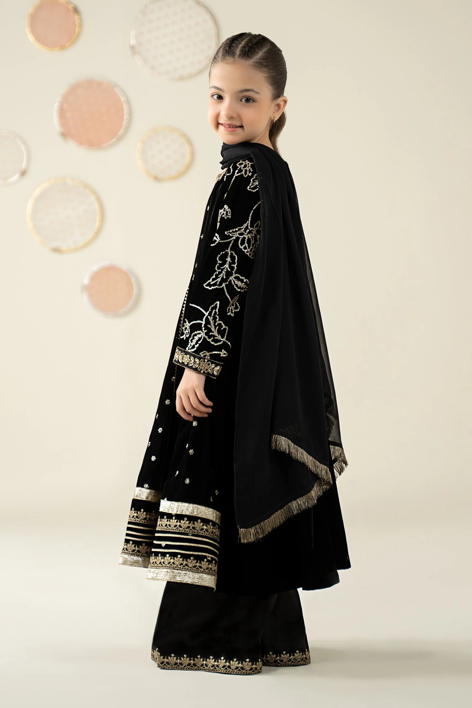 3 Piece Embroidered Velvet Suit - Image 5