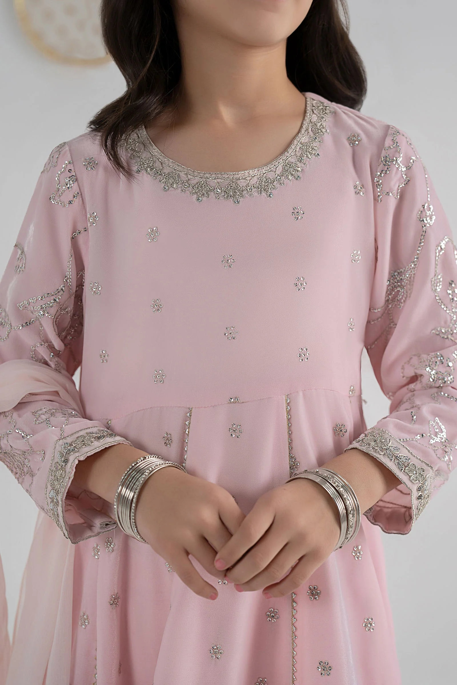 3 Piece Embroidered Velvet Suit - Image 4