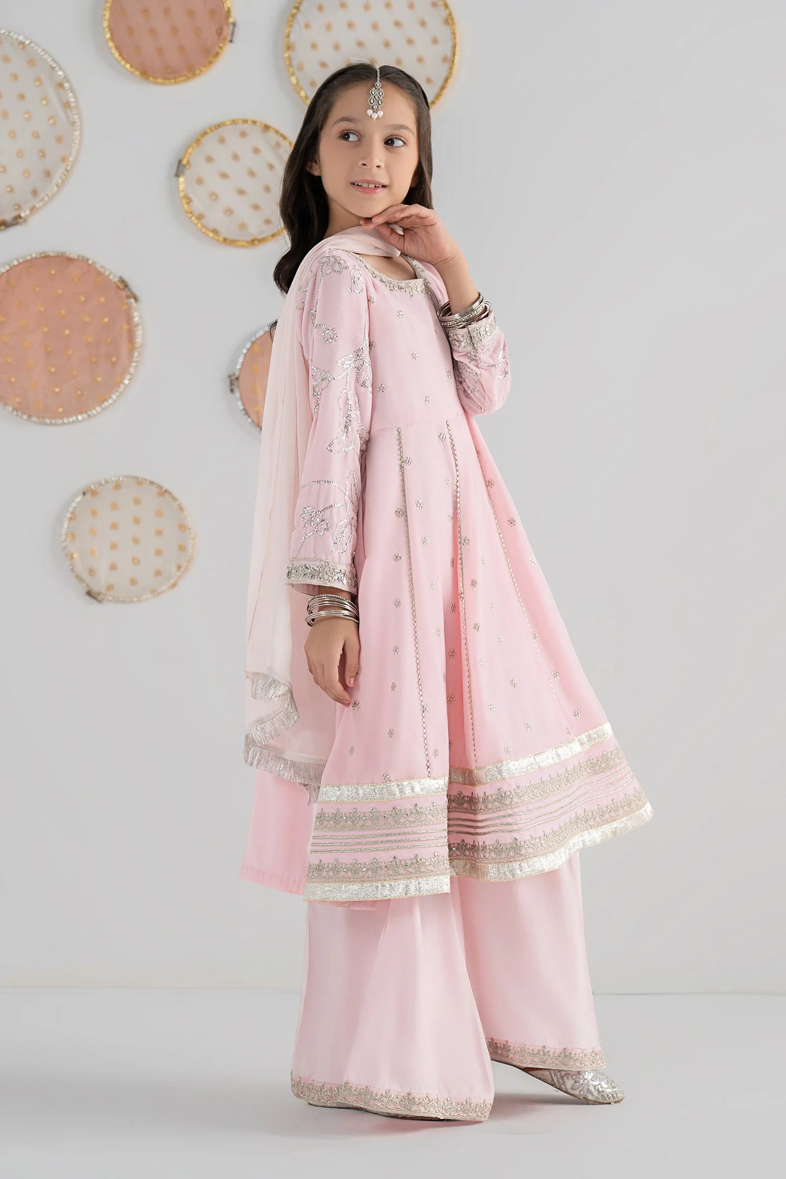 3 Piece Embroidered Velvet Suit - Image 6