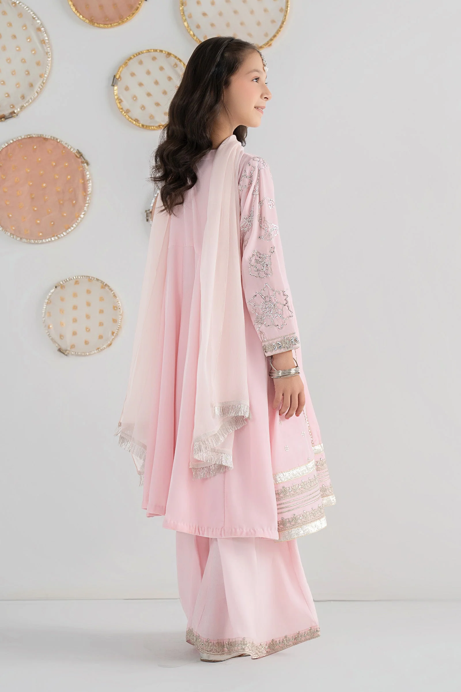 3 Piece Embroidered Velvet Suit - Image 7