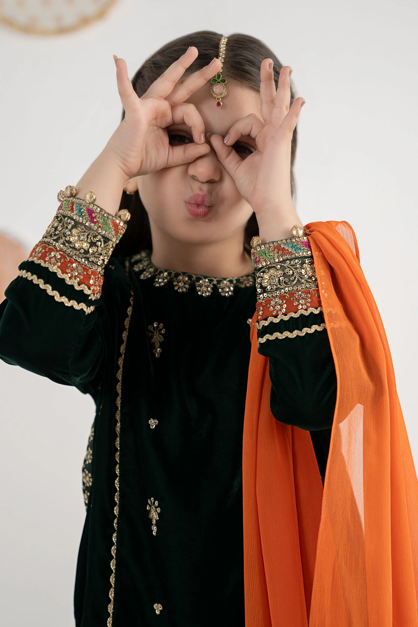 3 Piece Embroidered Velvet Suit - Image 2