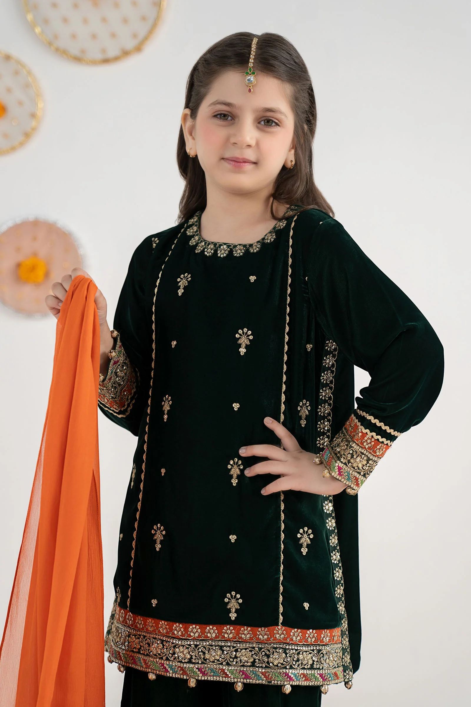 3 Piece Embroidered Velvet Suit - Image 3