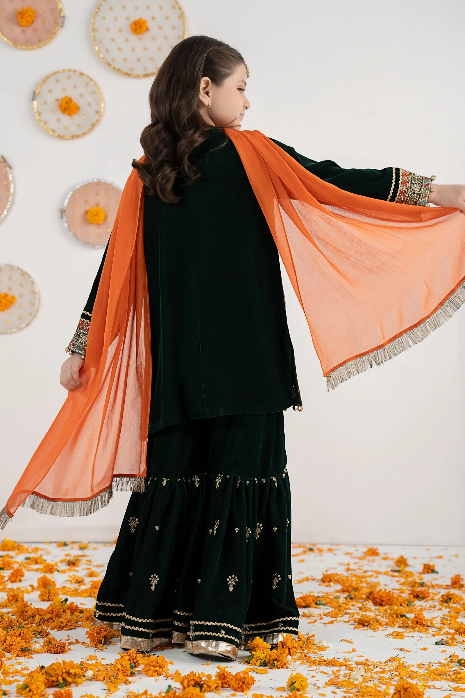 3 Piece Embroidered Velvet Suit - Image 8