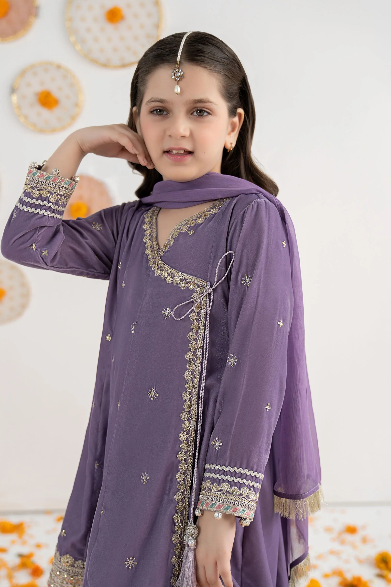 3 Piece Embroidered Velvet Suit - Image 2