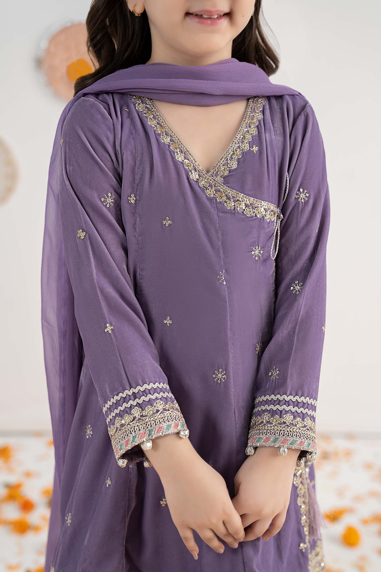 3 Piece Embroidered Velvet Suit - Image 3