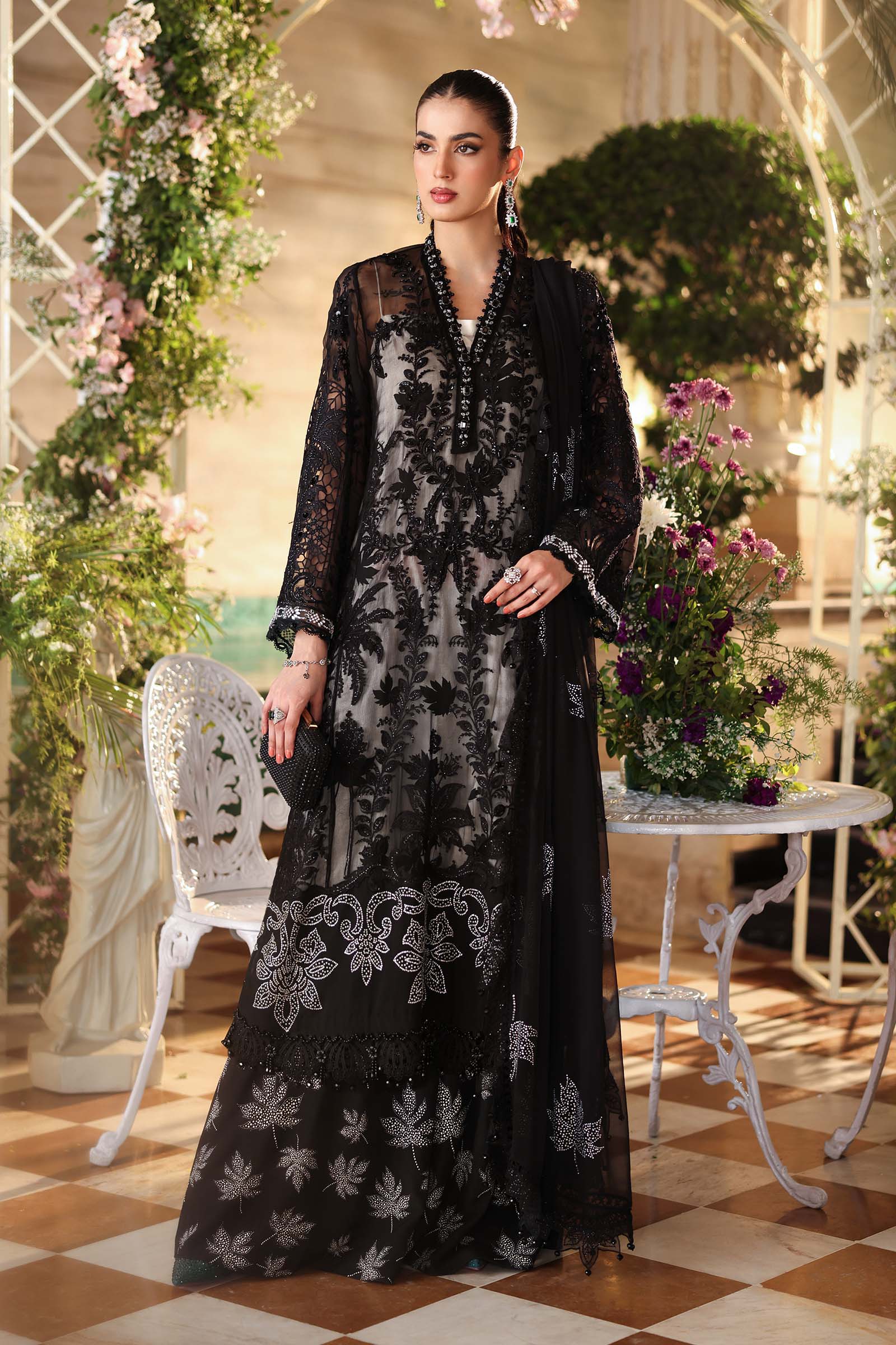 3 Piece Unstitched Embroidered Chiffon Suit - Image 4