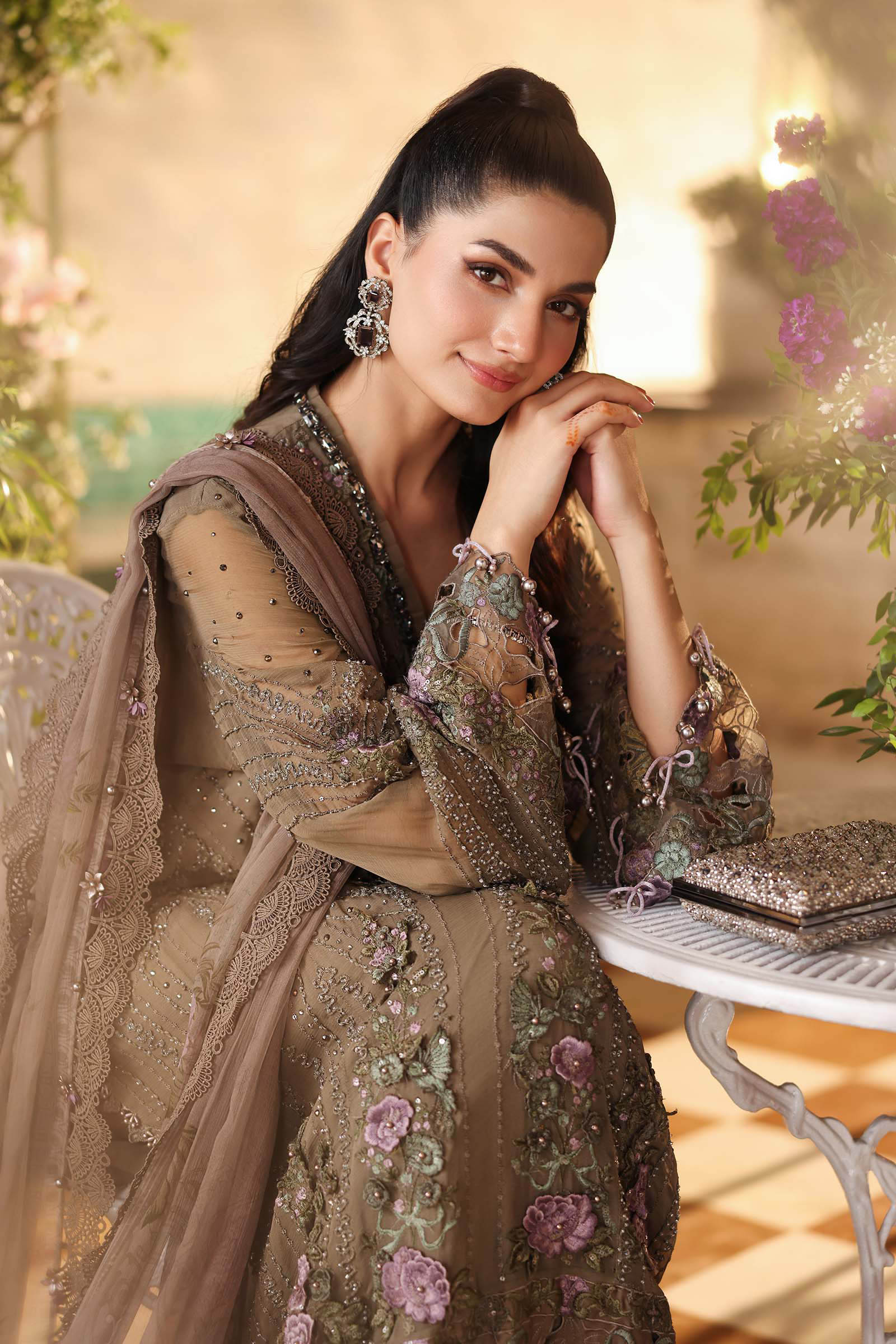3 Piece Unstitched Embroidered Chiffon Suit - Image 2