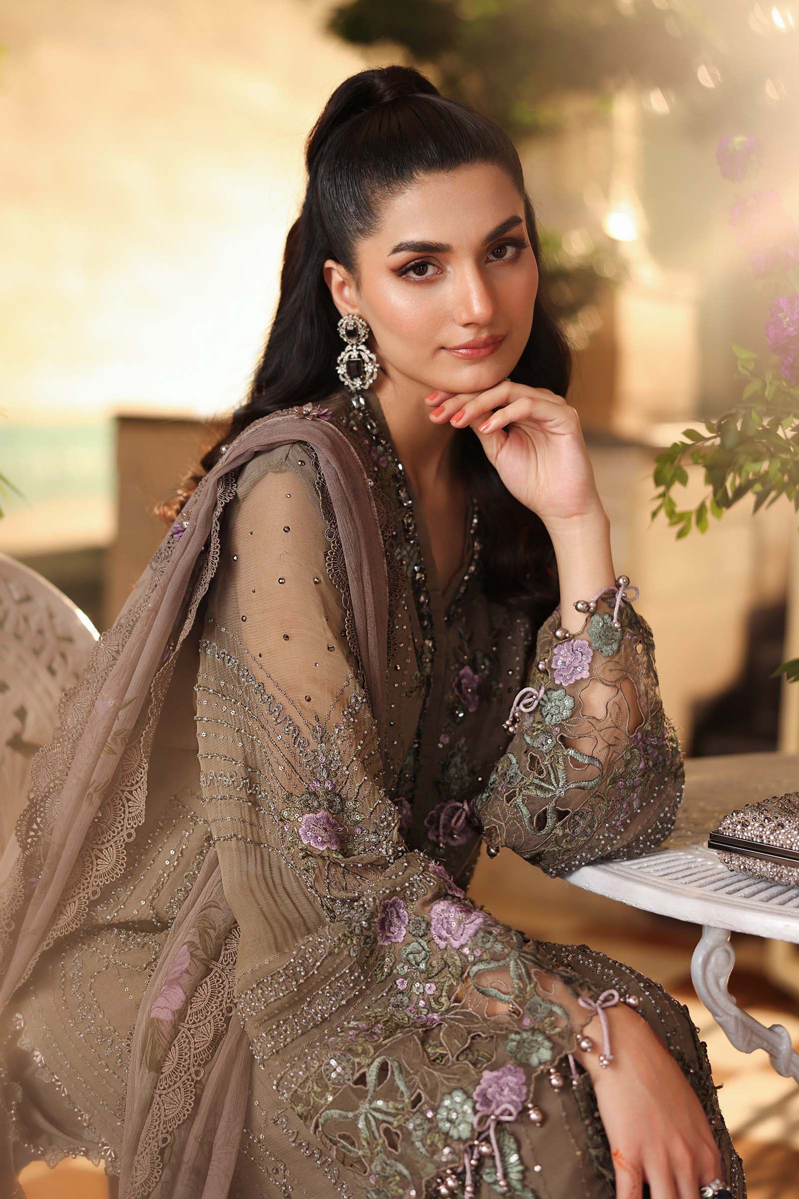 3 Piece Unstitched Embroidered Chiffon Suit - Image 3