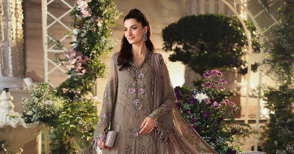 3 Piece Unstitched Embroidered Chiffon Suit - Image 9