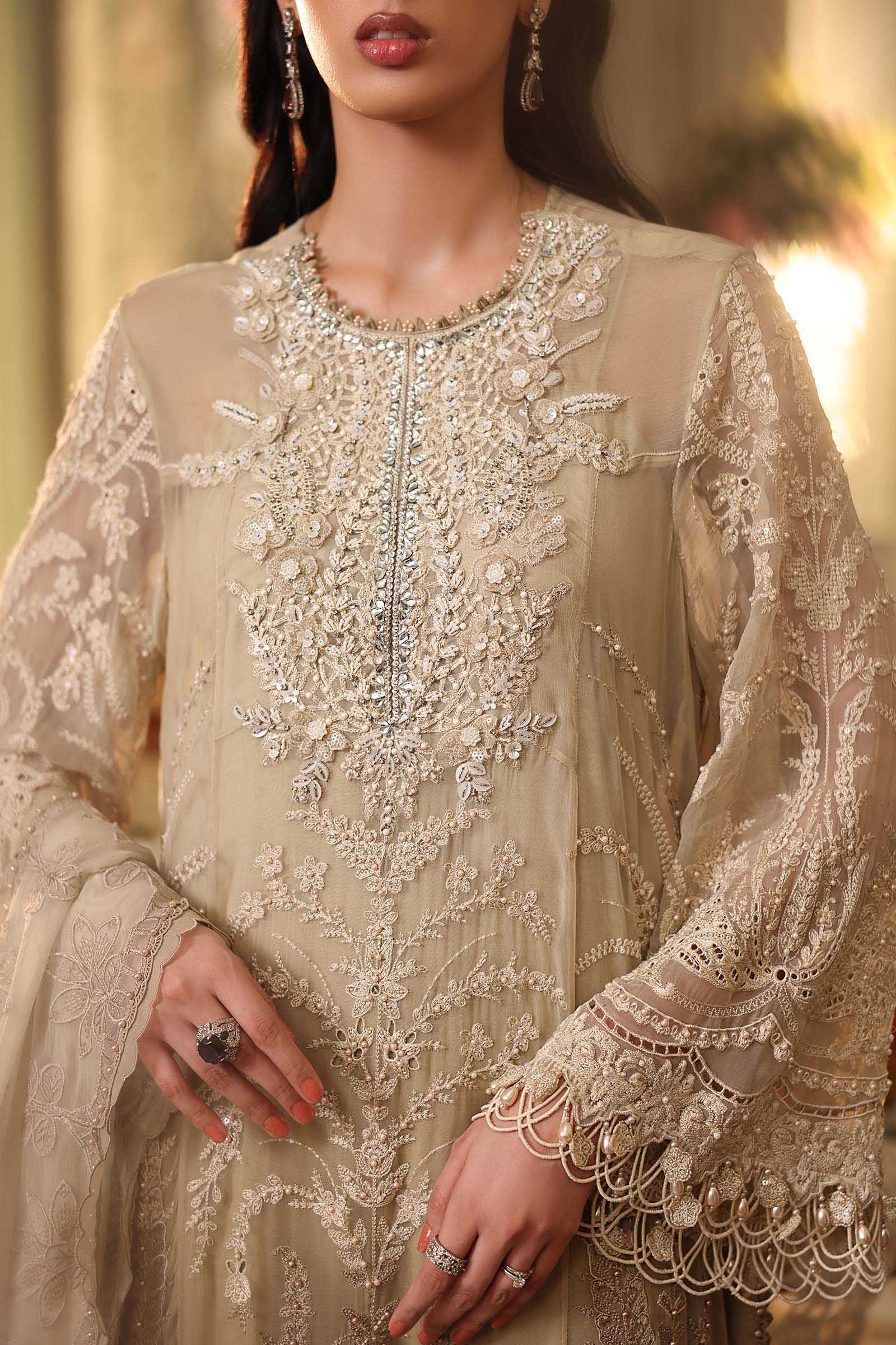 3 Piece Unstitched Embroidered Chiffon Suit - Image 4