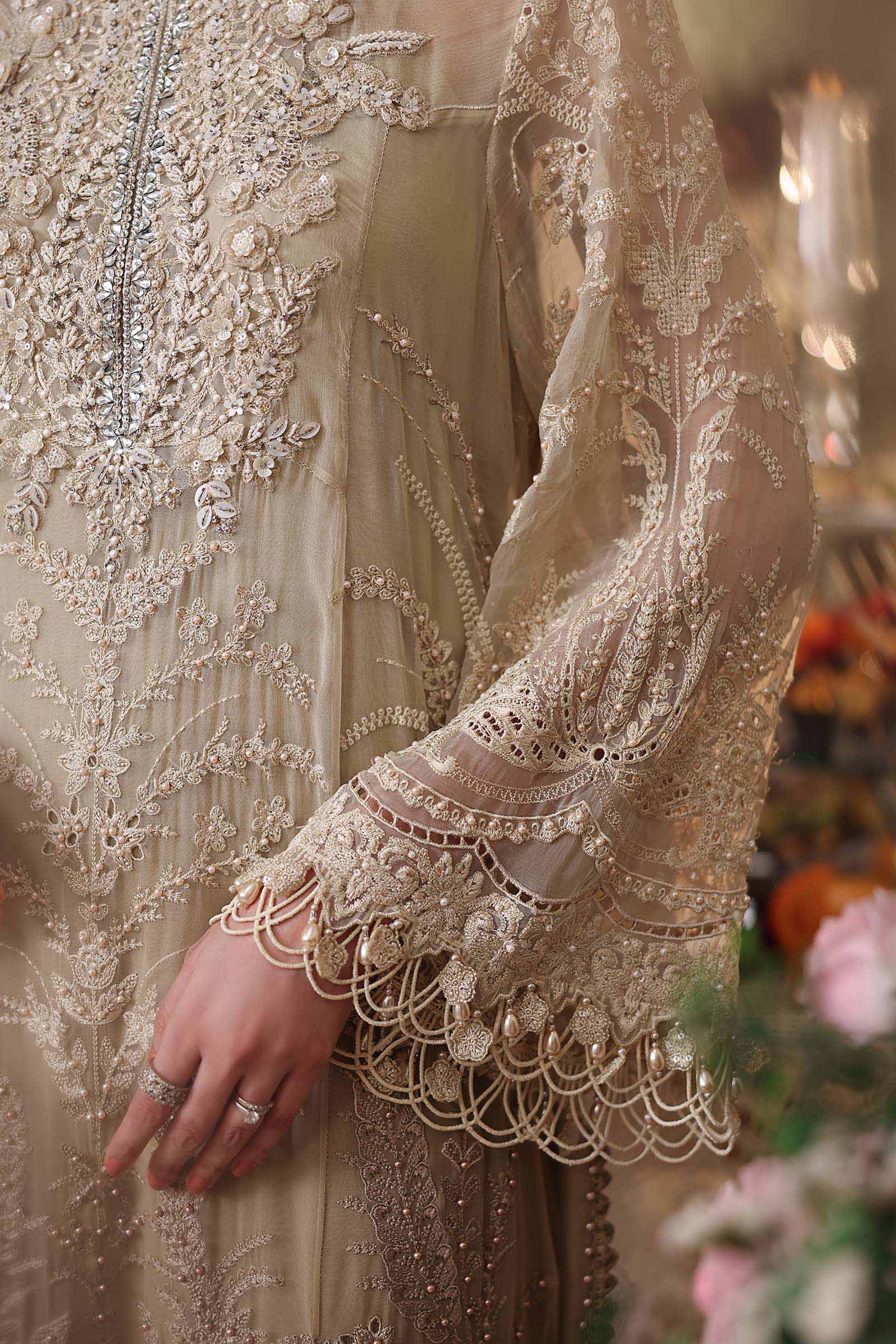 3 Piece Unstitched Embroidered Chiffon Suit - Image 5