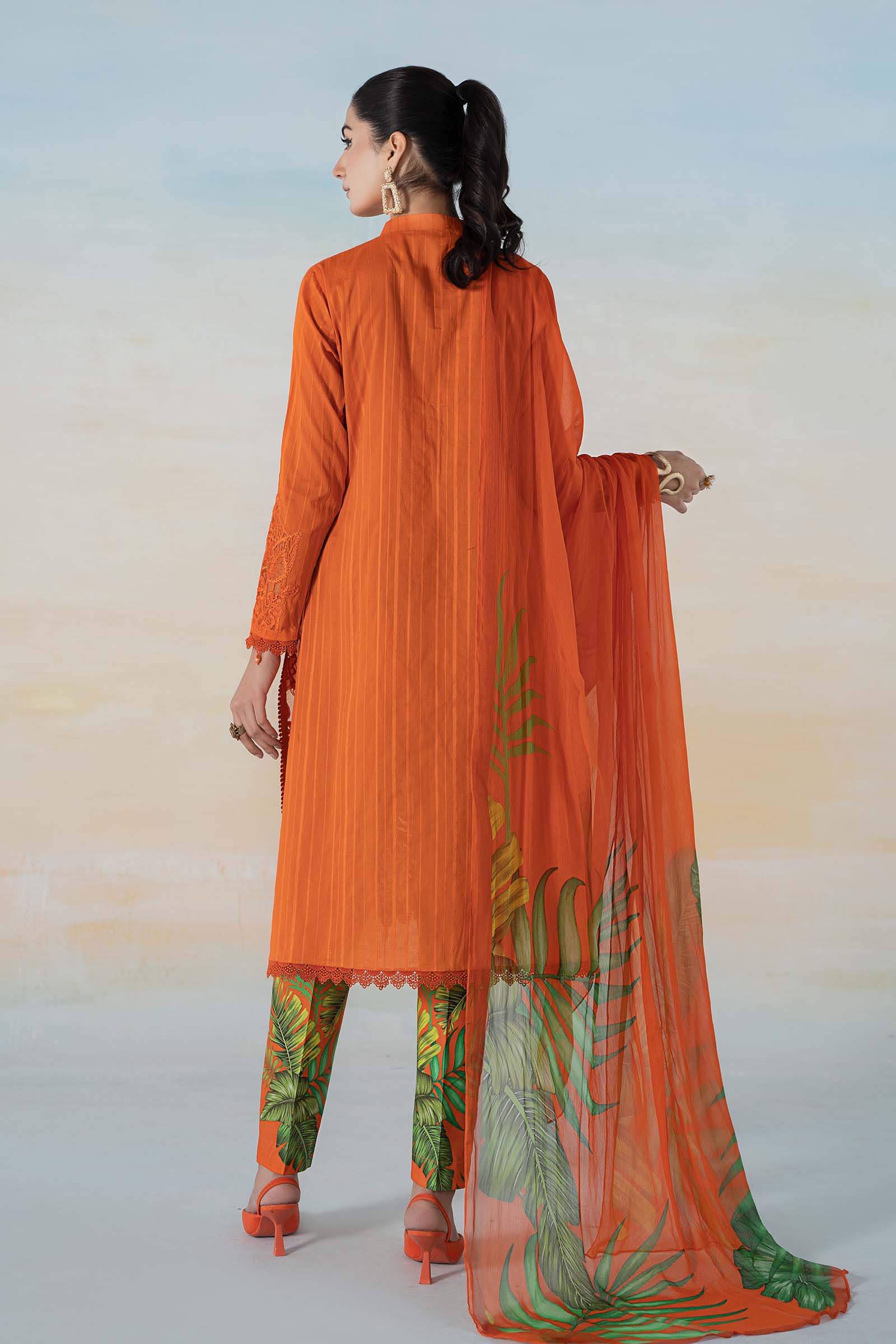 3 PIECE PRINTED DOBBY LAWN SUIT - Image 6