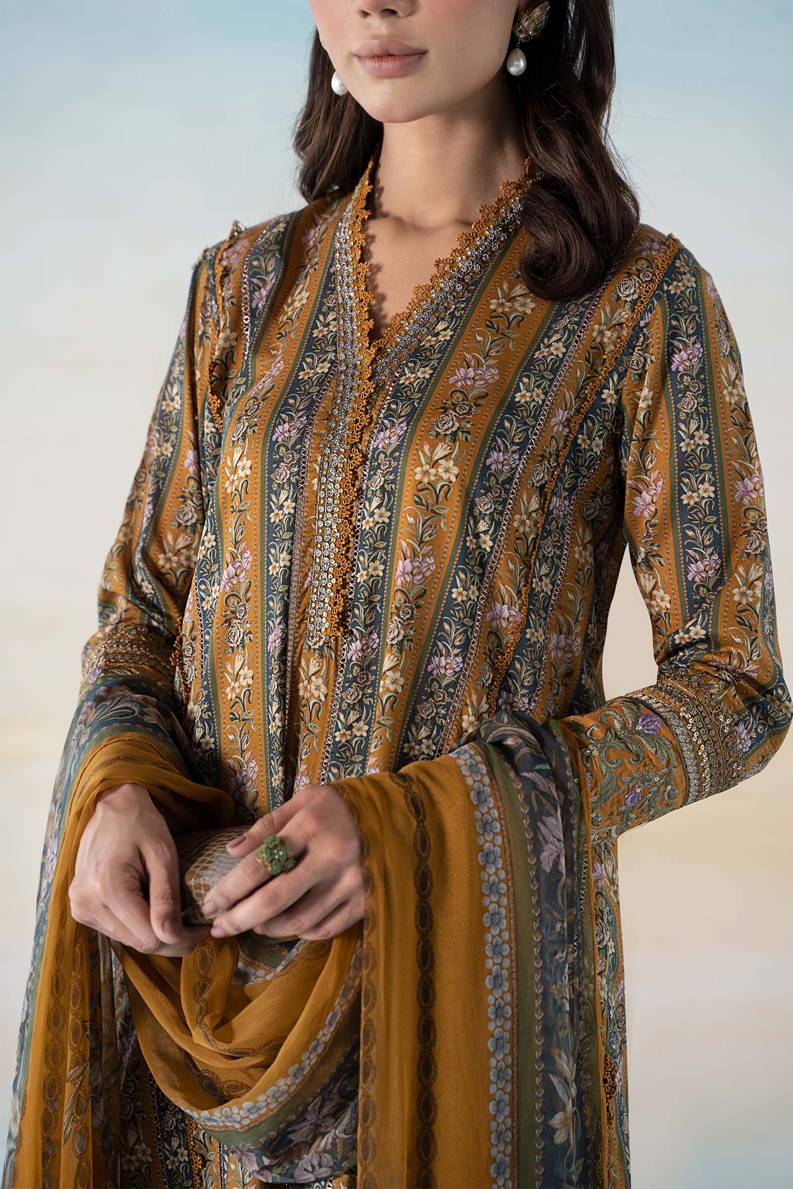 3 PIECE PRINTED LAWN SUIT - Image 3