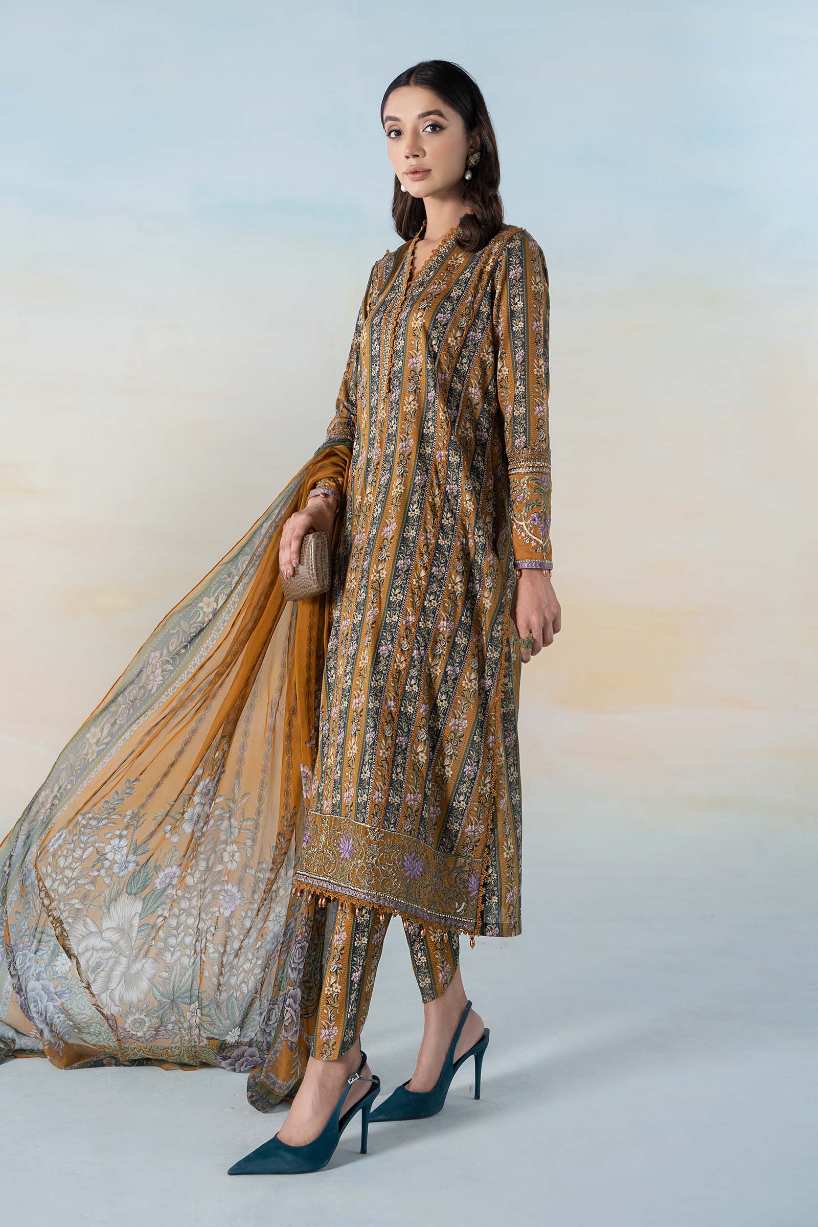 3 PIECE PRINTED LAWN SUIT - Image 5